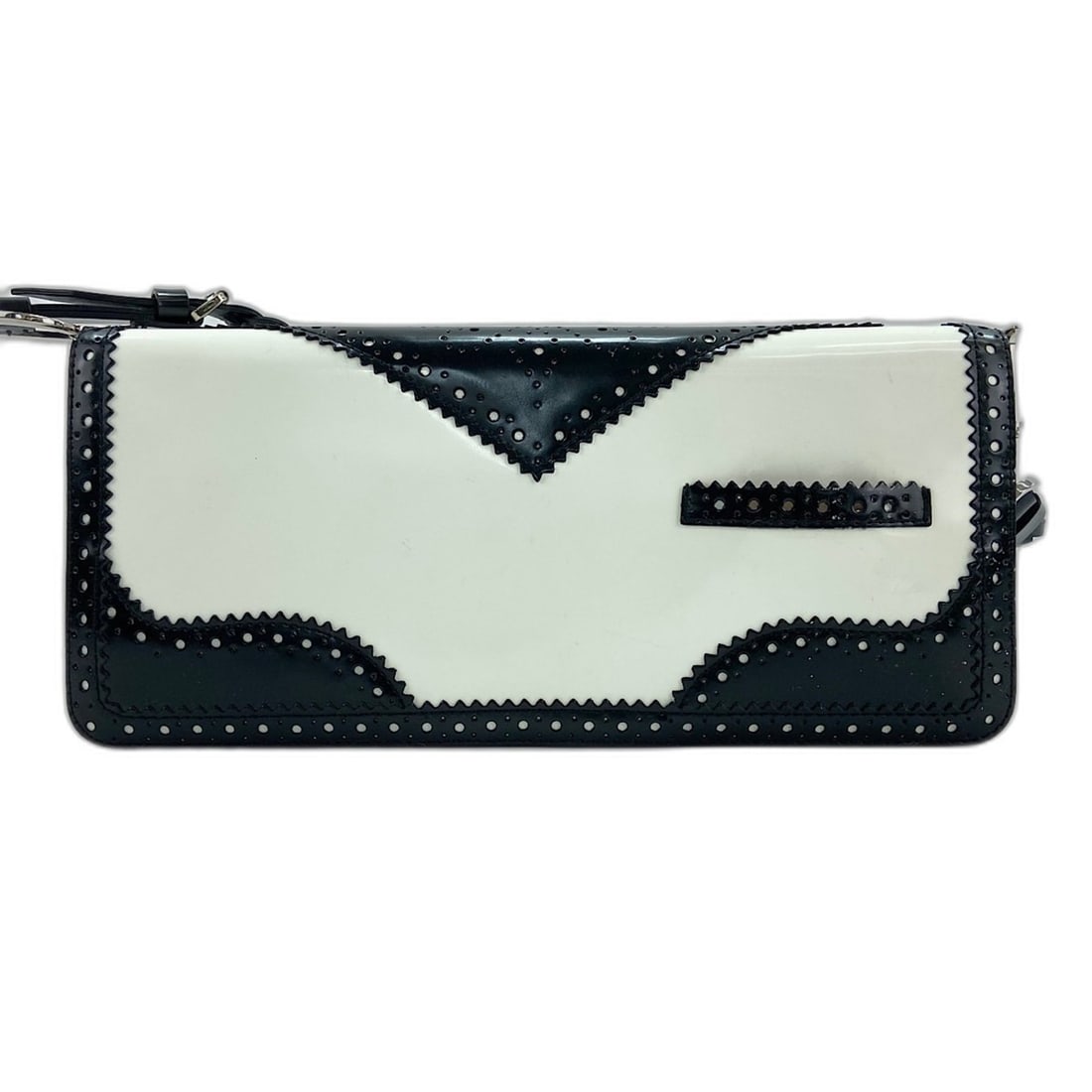 Christian Dior Trick Shoulder Bag, Enamel White: --- Catalog ---Category: SizeSize (HxWxD): 13cm x 29cm x 45cm / 5.11'' x 11.41'' x 17.71''Category: DesignType: Shoulder bagColor: WhiteGender: WomenMaterial: Leather Leather/Fur Type: Enamel LeatherC