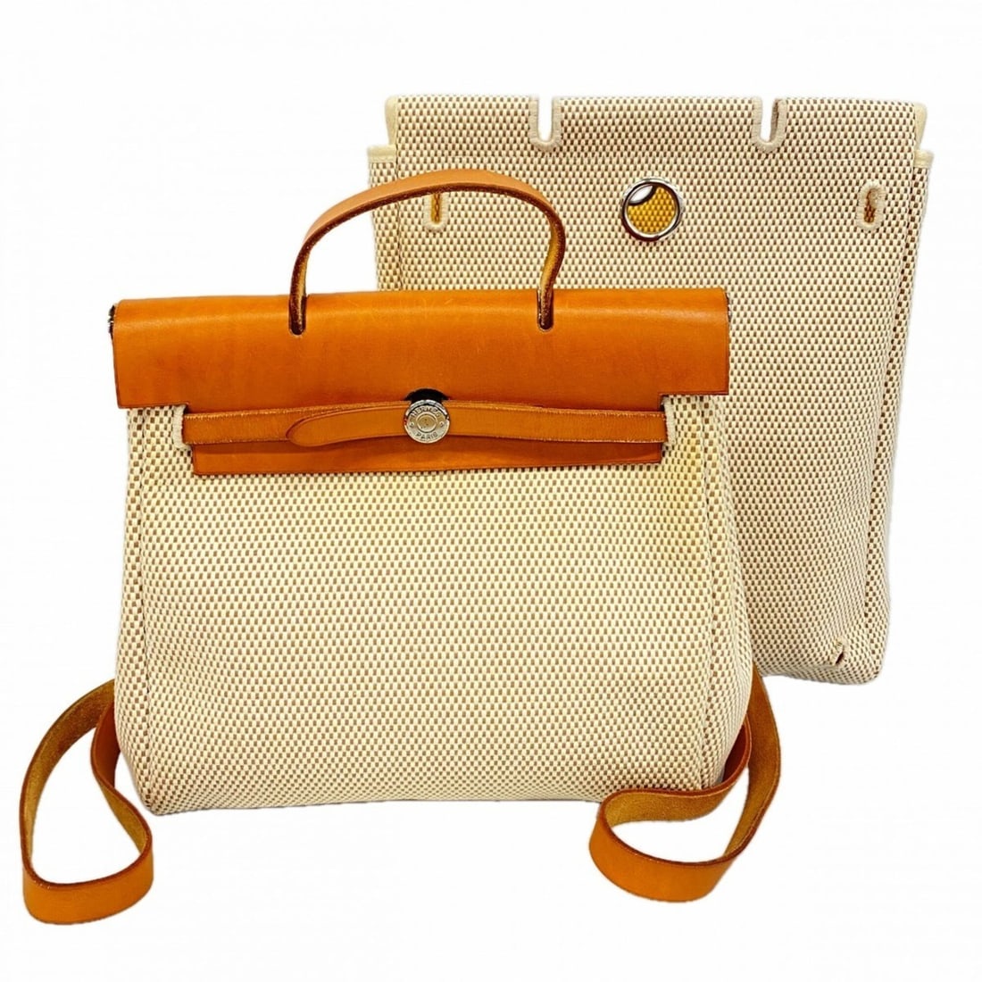 Hermes Backpack/Daypack Herbag Ad PM Toile GM Natural ?I Stamp Women's P3267850: --- Catalog ---Category: SizeSize (HxWxD): 28cm x 30cm x 10cm / 11.02'' x 11.81'' x 3.93''Category: DesignType: BackpackColor: NaturalGender: WomenHardware Color: SilverCategory: GeneralBrand: Hermes-