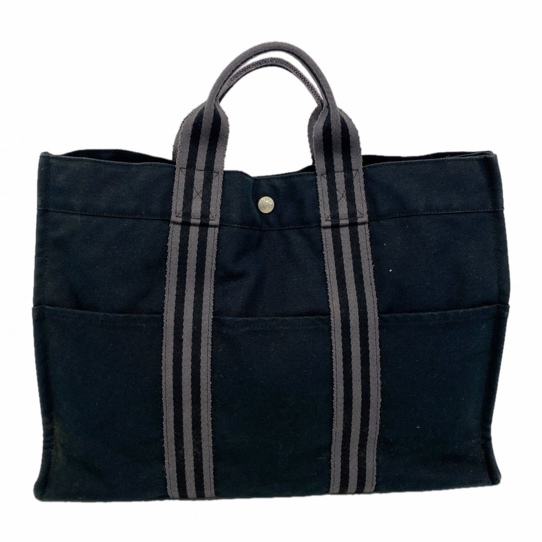 Hermes Fourre-Tout MM Canvas Tote Bag, Black, Men's/Women's, P3256538: --- Catalog ---Category: SizeSize (HxWxD): 31cm x 43cm x 10cm / 12.2'' x 16.92'' x 3.93''Category: DesignType: Tote bagColor: BlackGender: Men,WomenMaterial: Canvas Hardware Color: SilverCategory: Gen