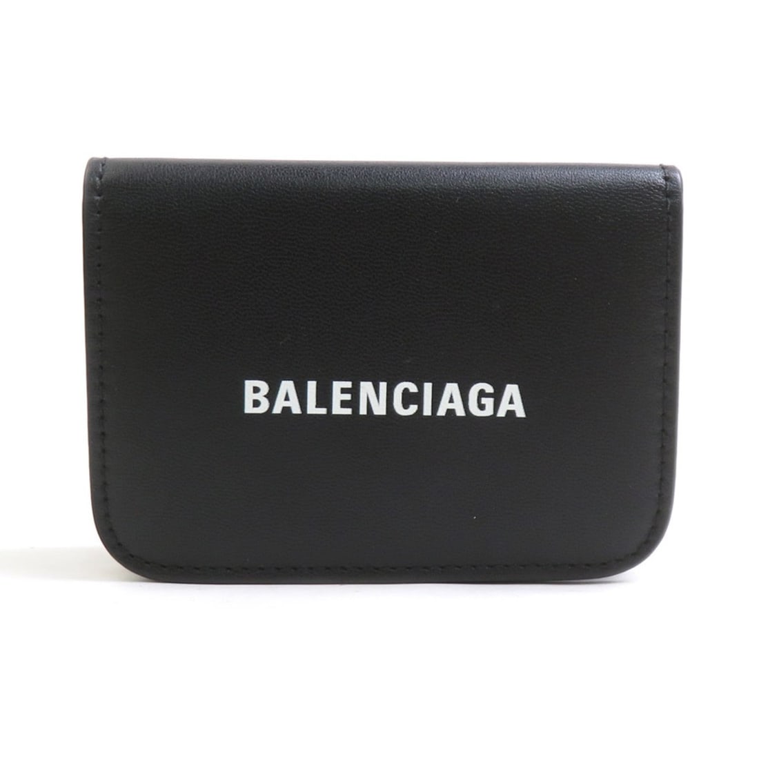 Balenciaga BALENCIAGA Tri-fold Wallet Compact Leather Black Women's e62067i: --- Catalog ---Category: SizeSize (HxWxD): 6.7cm x 9.4cm x 3cm / 2.63'' x 3.7'' x 1.18''Category: DesignType: Wallet (tri-fold)Color: BlackGender: WomenMaterial: Leather Category: GeneralBrand: Balenc