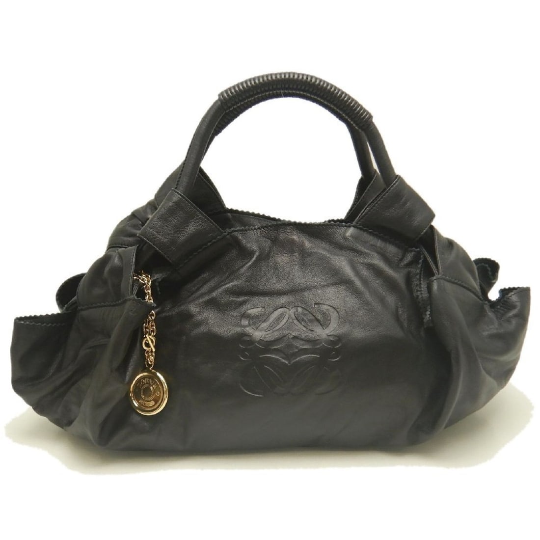 LOEWE Nappa Aire Handbag, Lambskin, Black, Women's, 254061: --- Catalog ---Category: SizeSize (HxWxD): 16cm x 50cm x 24cm / 6.29'' x 19.68'' x 9.44''Category: DesignType: HandbagColor: BlackGender: WomenClosure: Magnet, ZipperMaterial: Leather Hardware Color: 