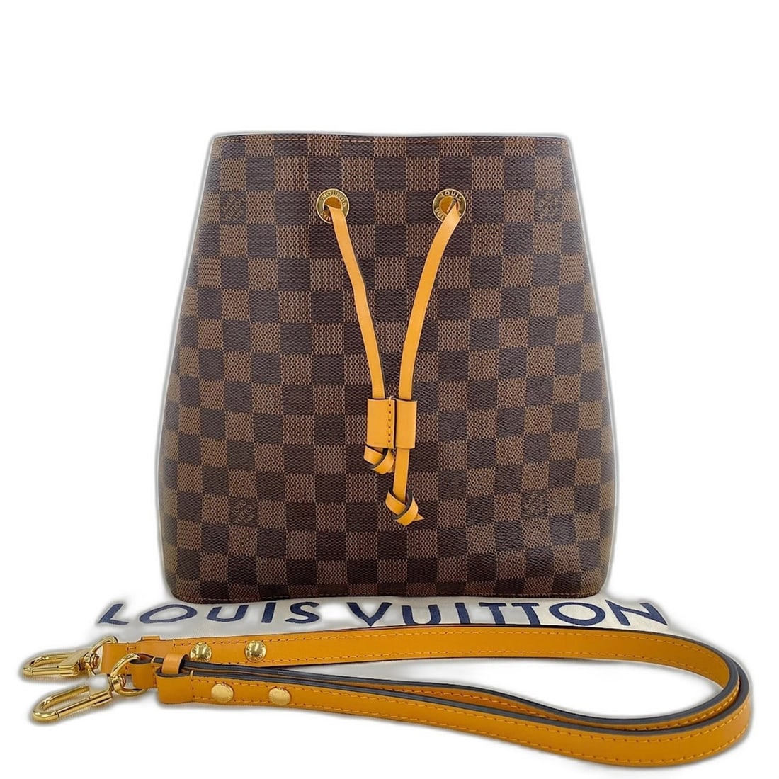 Louis Vuitton NeoNoe Shoulder Bag, Brown: --- Catalog ---Category: SizeSize (HxWxD): 26cm x 25cm x 17cm / 10.23'' x 9.84'' x 6.69''Category: DesignType: Shoulder bagColor: BrownGender: WomenCategory: GeneralBrand: Louis Vuitton--- Item List