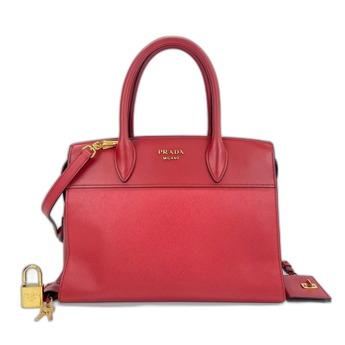 Prada Esplanade 2-Way Handbag, Leather, Red: --- Catalog ---Category: SizeSize (HxWxD): 33cm x 30cm x 25cm / 12.99'' x 11.81'' x 9.84''Category: DesignType: HandbagColor: Red colorGender: WomenMaterial: Leather Category: GeneralBrand: Prada--- I