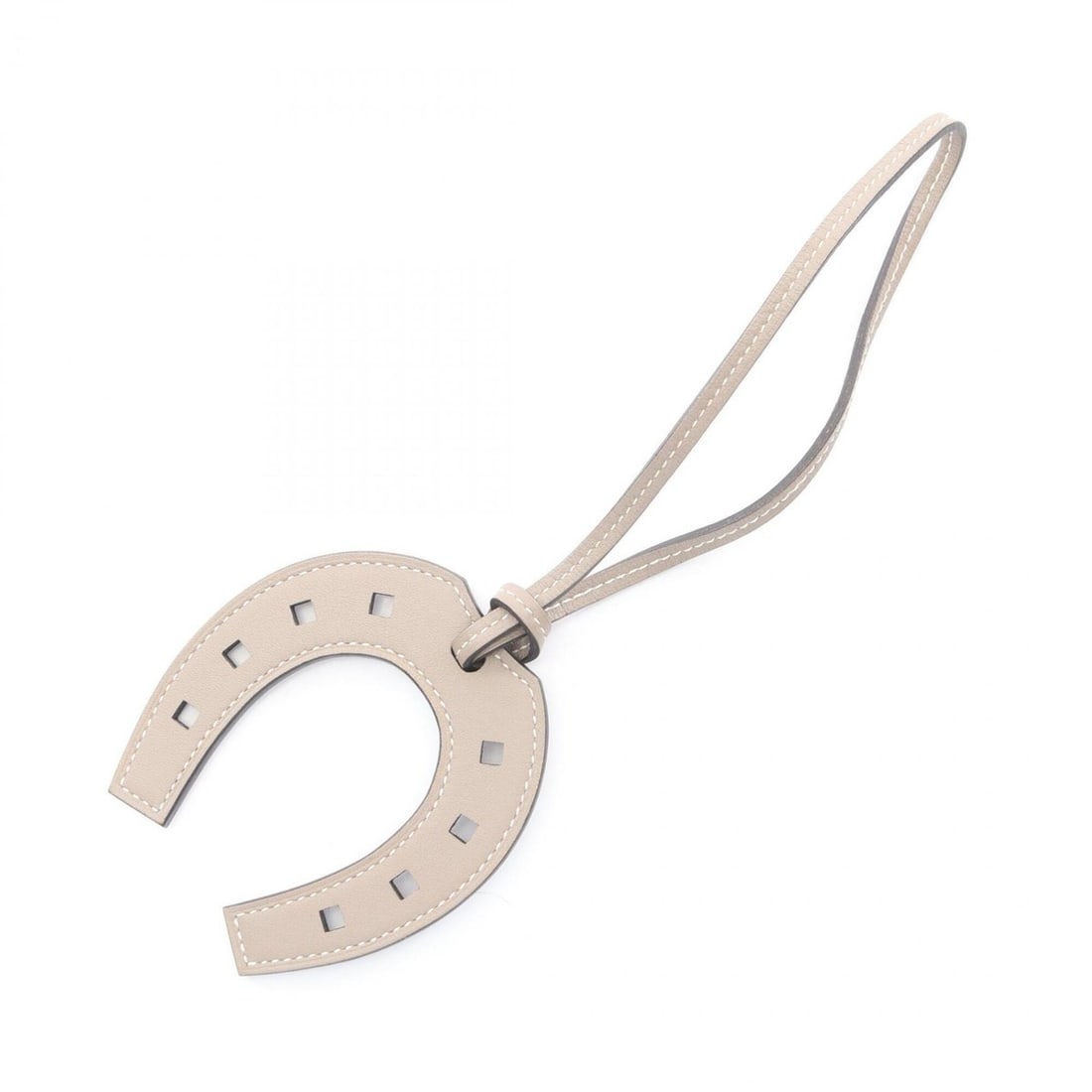 Hermes Paddock Horseshoe Gris Asphalt Charm Accessory Vache Hunter Women's Beige: --- Catalog ---Category: DesignType: Handbag charmColor: BeigeGender: Women,MenCategory: GeneralBrand: Hermes--- Item List ---Section: ConditionRanking: Rank A Used - A few traces of usage, some scrat