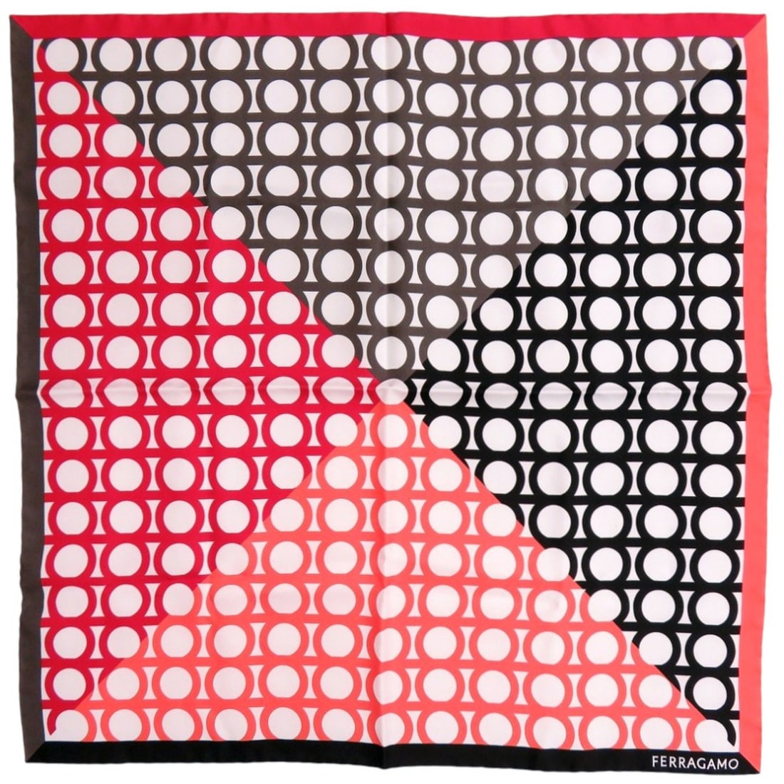 Salvatore Ferragamo Gancini pattern silk white scarf muffler 0885Salvatore: --- Catalog ---Category: DesignType: ScarfColor: Black, Red color, WhiteGender: WomenMaterial: Silk Category: GeneralBrand: Salvatore FerragamoCountry of Origin: Italy--- Item List ---Section: Conditi