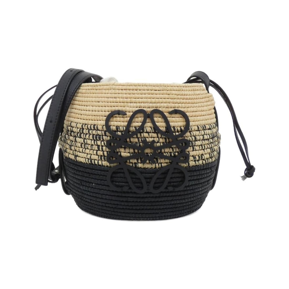 Loewe Beehive Basket Handbag A223Z48X05 Shoulder Bag: --- Catalog ---Category: SizeSize (HxWxD): 17cm x 20cm x 12cm / 6.69'' x 7.87'' x 4.72''Category: DesignType: Basket, Handbag, Shoulder bagColor: BlackGender: WomenMaterial: Raffia Category: