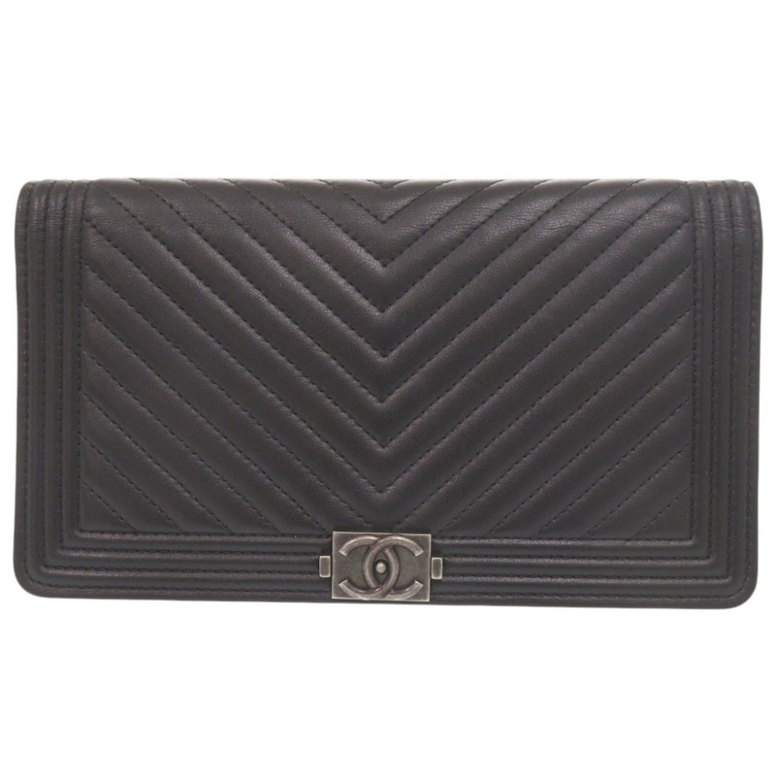 Excellent condition Chanel Boy Coco Mark Lambskin Long Wallet, Serial Number 26-series, Black, (1 of 10)