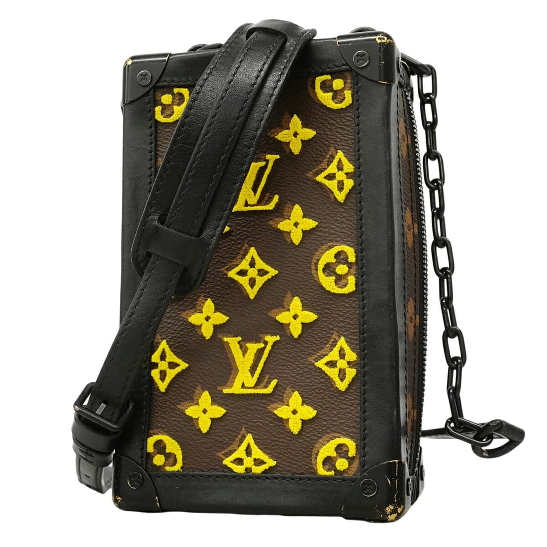 Louis Vuitton Monogram Tuftage Vertical Soft Trunk Shoulder Bag M45079 Jaune Men's: --- Catalog ---Category: SizeSize (HxWxD): 20cm x 12cm x 7cm / 7.87'' x 4.72'' x 2.75''Category: DesignType: Shoulder bagColor: JauneGender: MenCategory: GeneralMPN: M45079Brand: Louis Vuitton--- Item