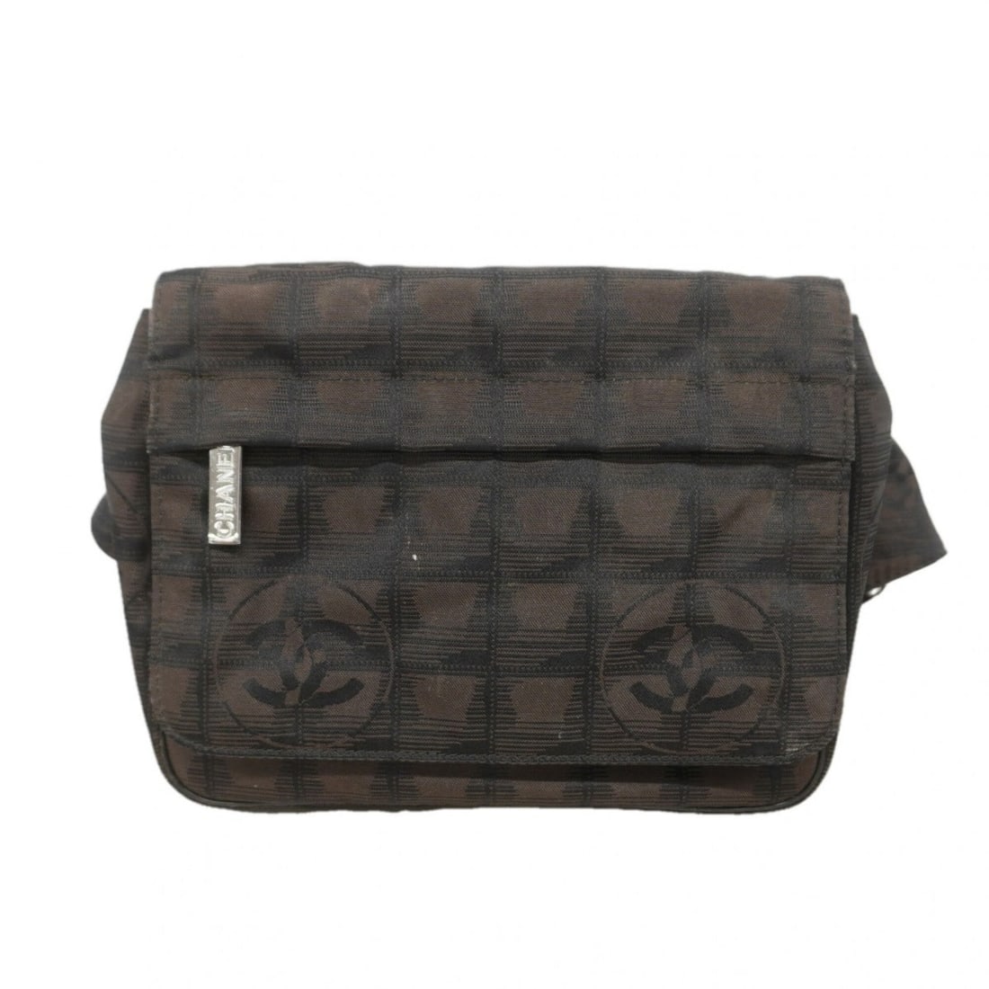 Chanel New Travel Nylon Waist Bag (Brown/Black) - Women's: --- Catalog ---Category: SizeSize (HxWxD): 18cm x 21.5cm x 6.5cm / 7.08'' x 8.46'' x 2.55''Category: DesignType: Fanny packColor: Black, BrownGender: WomenMaterial: Nylon Hardware Color: SilverCategor