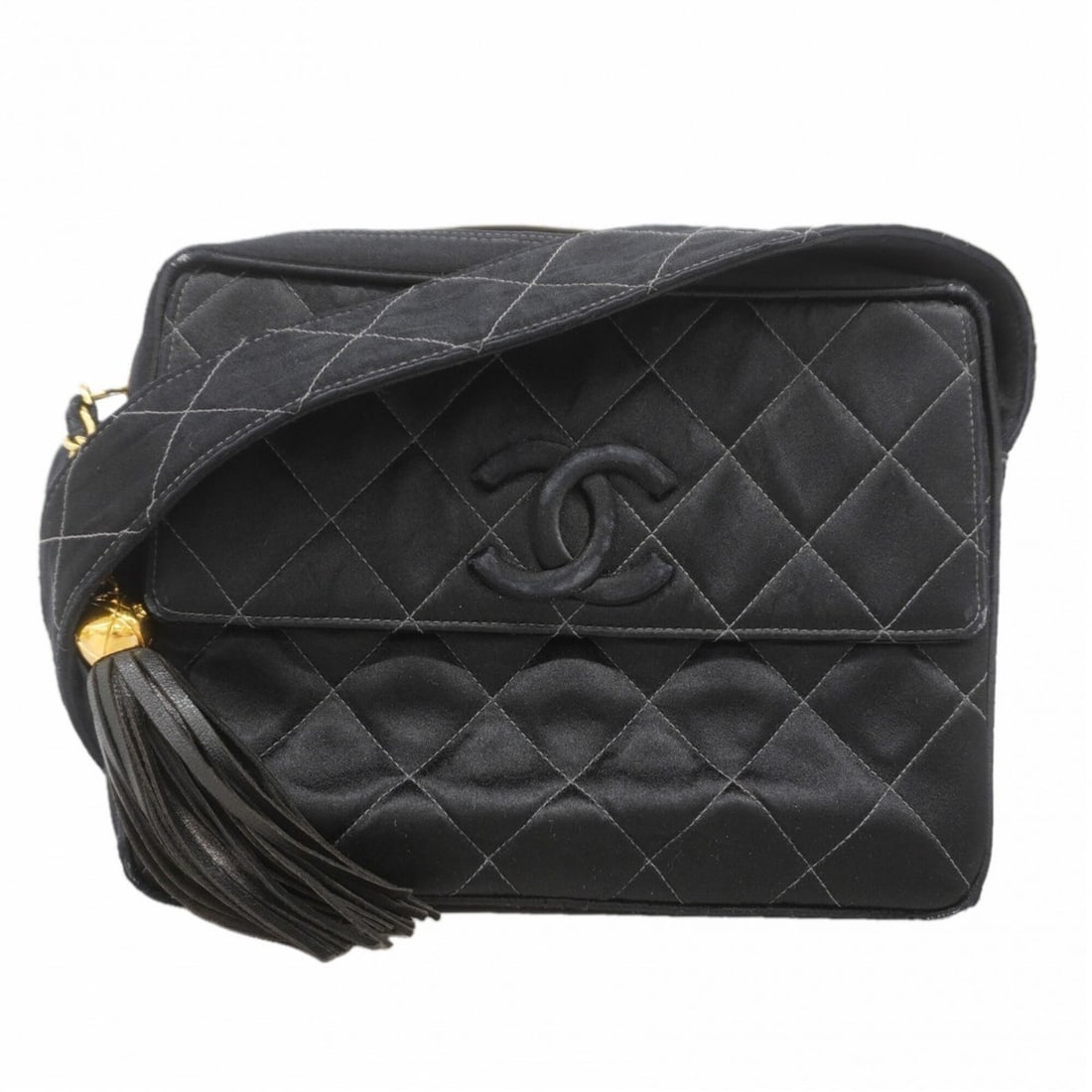 Chanel Matelassé Shoulder Bag, Satin, Black, Women's: --- Catalog ---Category: SizeSize (HxWxD): 17cm x 22.5cm x 6.5cm / 6.69'' x 8.85'' x 2.55''Category: DesignType: Shoulder bagColor: BlackGender: WomenMaterial: Satin Hardware Color: GoldCategory: Gene