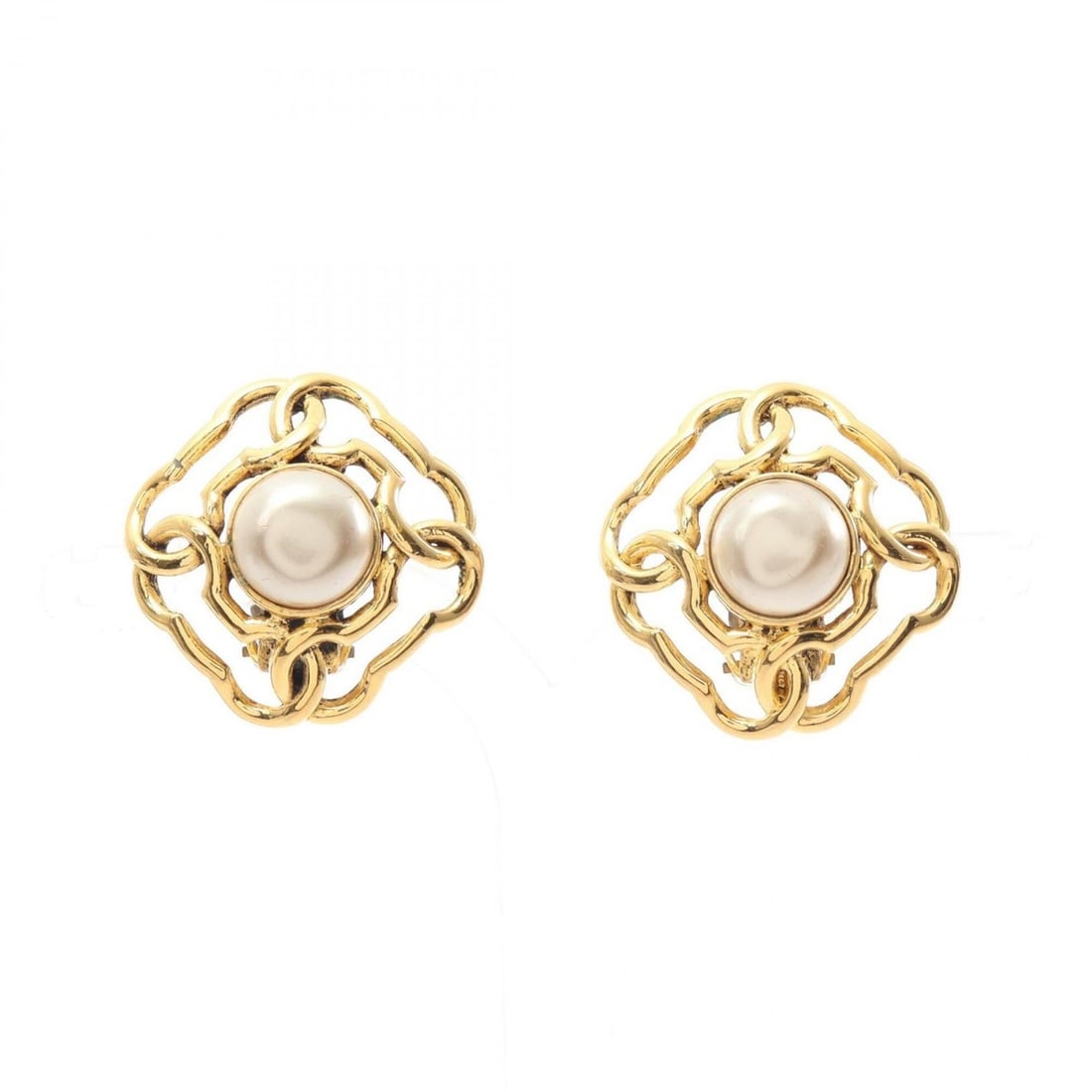 Chanel Chain Earrings, Gold Plated (GP), Faux Pearl, Women's, Gold/White Tones: --- Catalog ---Category: SizeSize (HxWxD): 30.00mm x 30.00mm / 1.18'' x 1.18''Category: DesignType: Clip earringsColor: Gold, WhiteGender: WomenMaterial: Gold platingCategory: GeneralBrand: Chanel--- 