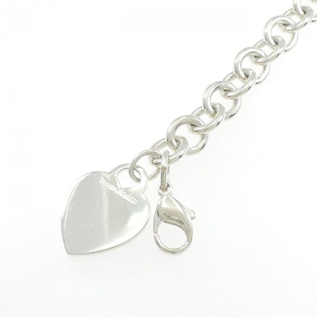 Tiffany Heart Tag Bracelet: --- Catalog ---Category: SizeLength: 19cm / 7.48''Category: DesignType: Charm braceletGender: WomenMaterial: Silver 925Category: GeneralBrand: Tiffany--- Item List ---Section: ConditionRanking: Rank