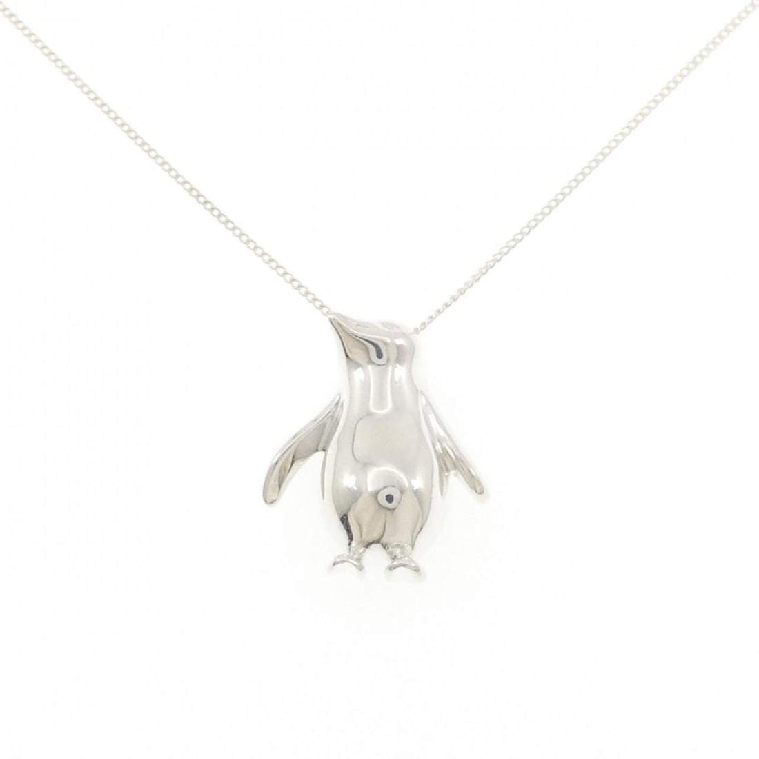 Tiffany & Co. 925 Necklace: --- Catalog ---Category: SizePendant Size: 21.2mm x 18.3mm / 0.83'' x 0.72''Neck Circumference: 46 cm / 18.11''Category: DesignGender: WomenMaterial: Silver 925Pendant Type: PendantNecklace Type: