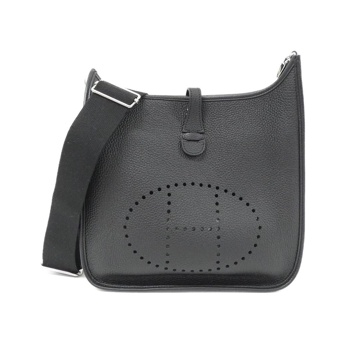 Hermes Evelyne 3 PM 056277CK Shoulder Bag: --- Catalog ---Category: SizeSize (HxWxD): 30cm x 29cm x 9cm / 11.81'' x 11.41'' x 3.54''Category: DesignType: Shoulder bagColor: BlackGender: WomenMaterial: Taurillon clemence leather Hardware Color: