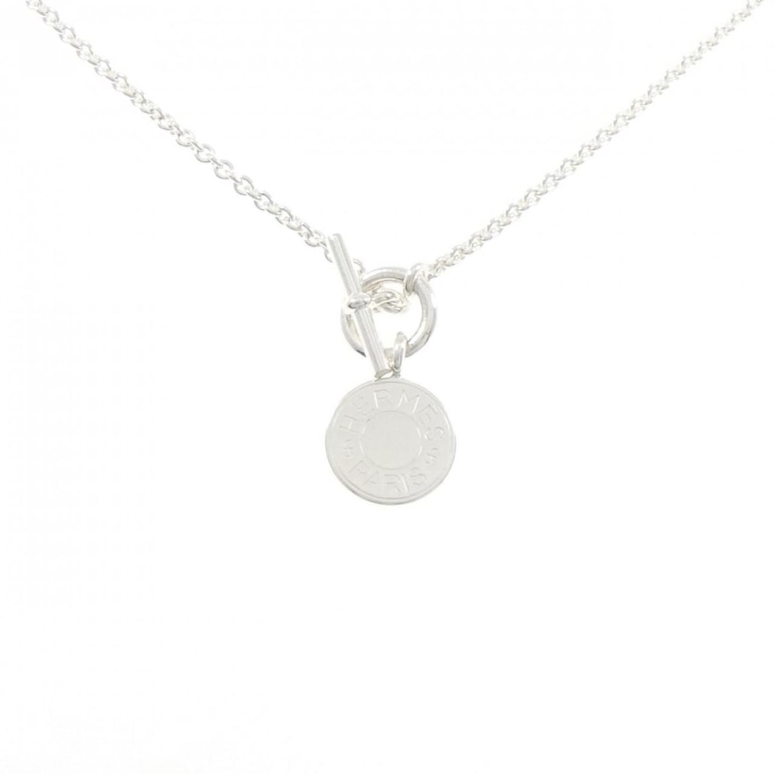 Hermes Amulette H Confetti Necklace: --- Catalog ---Category: SizePendant Size: 26.6mm x 14mm / 1.04'' x 0.55''Neck Circumference: 40 cm / 15.74''Category: DesignGender: WomenMaterial: Silver 925Necklace Type: NecklaceCategory: GeneralMP