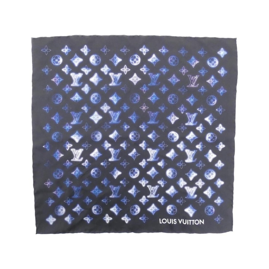 Louis Vuitton Carre Bandana Mahina M77428 Scarf Muffler: --- Catalog ---Category: SizeSize (LxW): 45cm x 45cm / 17.71'' x 17.71''Category: DesignType: BandanaColor: BlackGender: Women,MenMaterial: Silk Category: GeneralMPN: M77428Brand: Louis Vuitton--- Ite