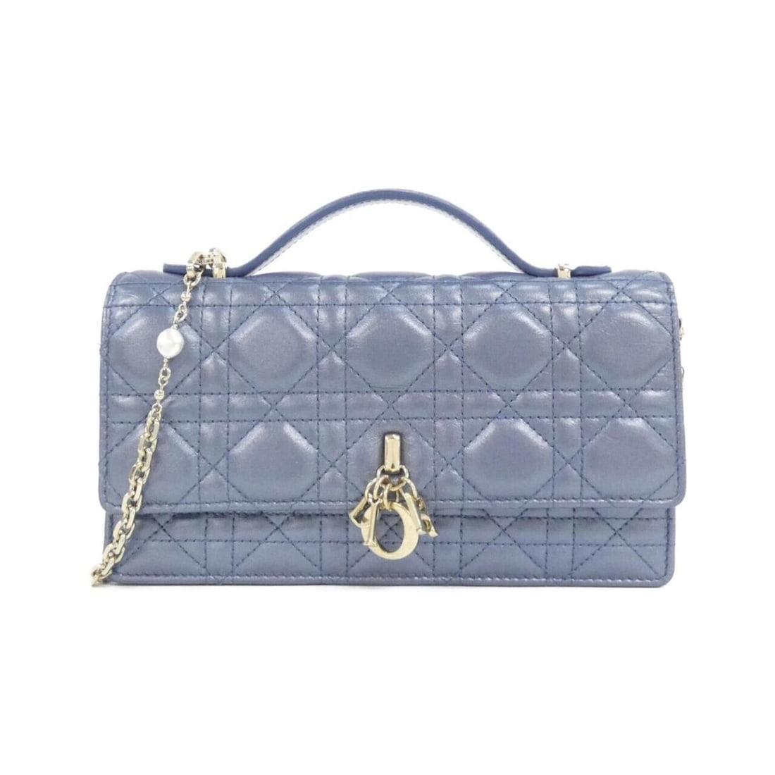 Christian Dior My Mini S0980ONJL Handbag: --- Catalog ---Category: SizeSize (HxWxD): 11cm x 21cm x 4cm / 4.33'' x 8.26'' x 1.57''Category: DesignType: HandbagColor: BlueGender: WomenMaterial: Leather Hardware Color: GoldLeather/Fur Type: Lamb