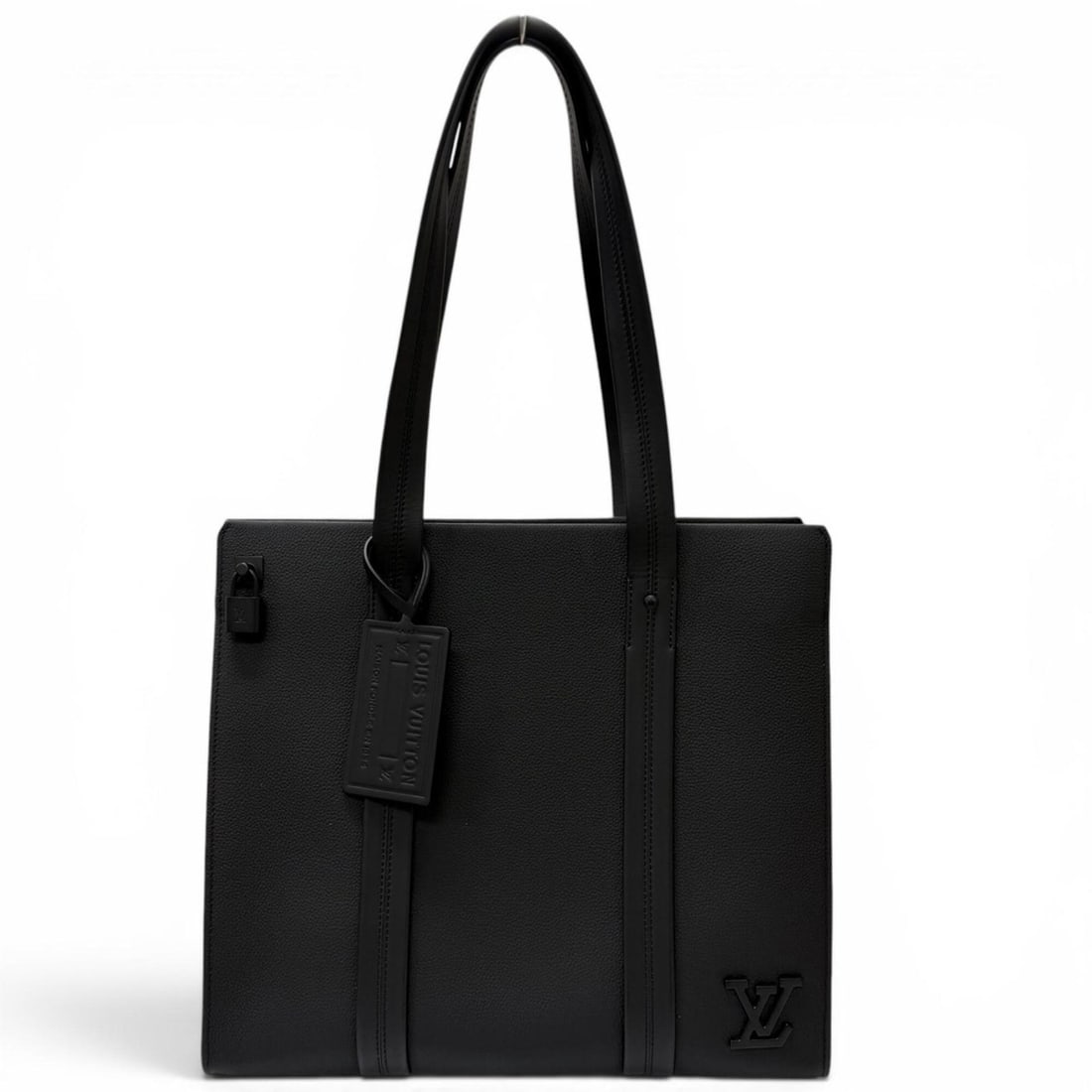 LOUIS VUITTON M57308 LV Aerogram Takeoff Leather Tote Bag, Black, Made in Spain, Men's, Comes with: --- Catalog ---Category: SizeSize (HxWxD): 32cm x 36.5cm x 13cm / 12.59'' x 14.37'' x 5.11''Category: DesignType: Tote bagColor: BlackGender: MenMaterial: Leather Category: GeneralMPN: M57308Brand: Lo