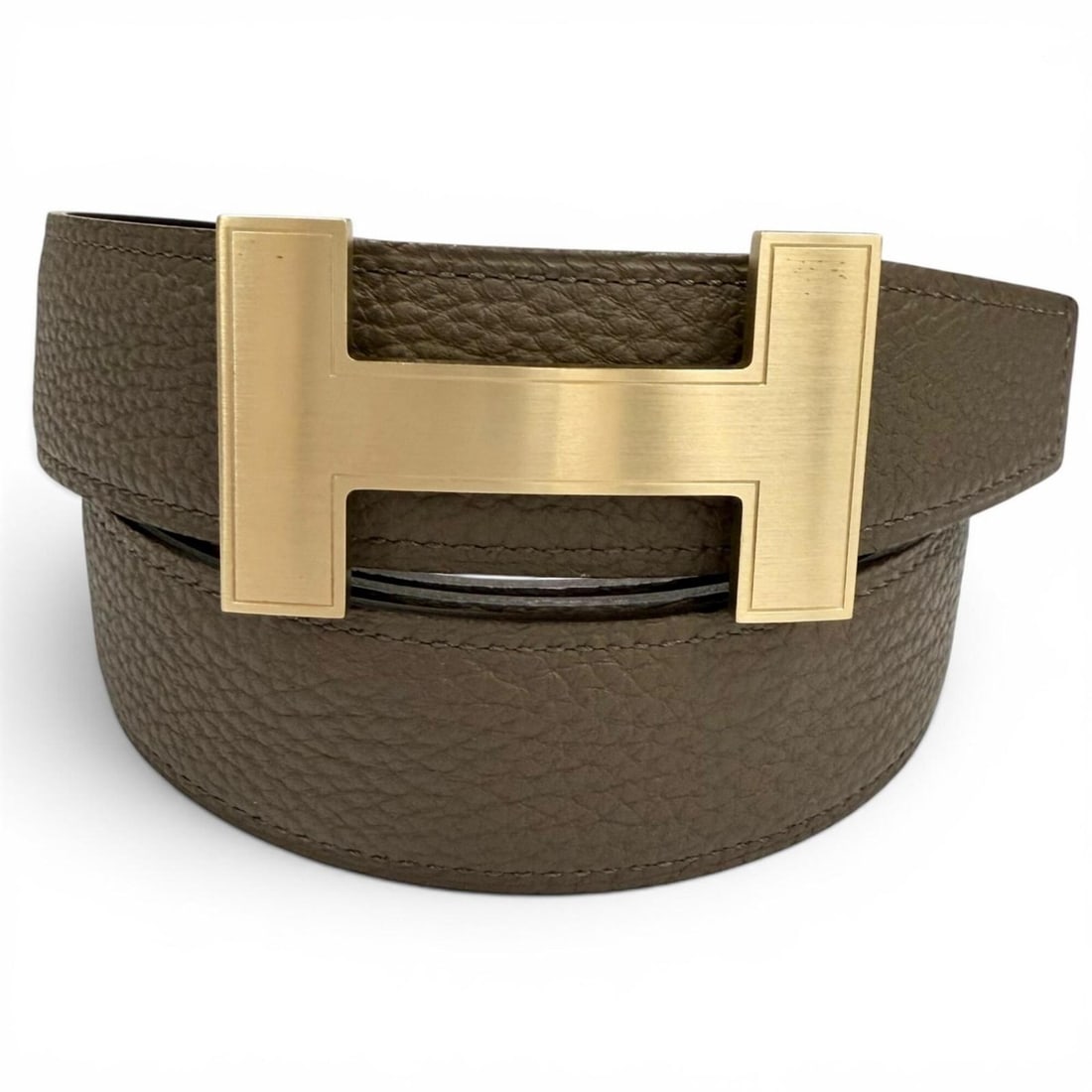 HERMES Constance Box Calf Togo Leather Reversible Belt with Gold Hardware and H Logo Buckle,: --- Catalog ---Category: SizeLength: 112cm - 117cm / 44.09'' - 46.06''Category: DesignType: Standard beltColor: Black, KhakiGender: MenLeather/Fur Type: Box calf leather, Togo leatherMaterial (Strap):
