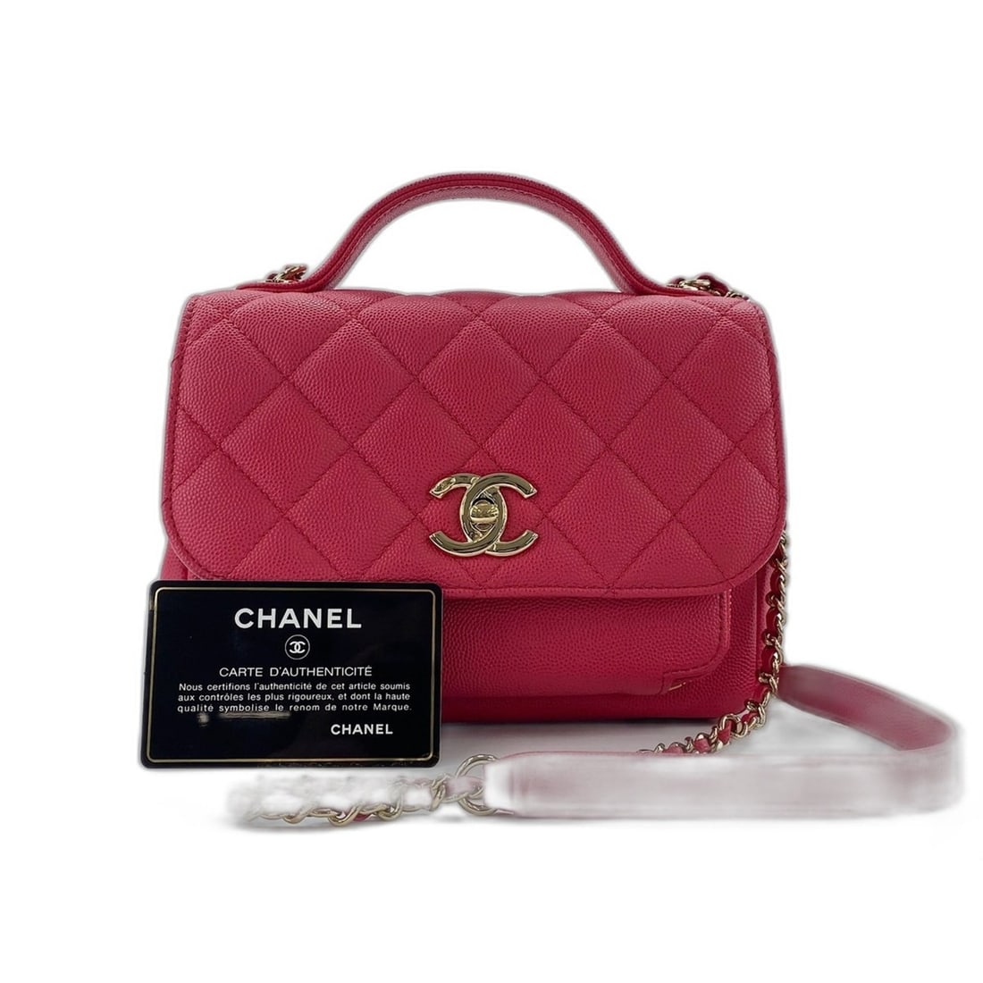 CHANEL Matelassé Business Affinity Shoulder Bag, Red: --- Catalog ---Category: SizeSize (HxWxD): 14cm x 20cm x 7cm / 5.51'' x 7.87'' x 2.75''Category: DesignType: Shoulder bagColor: Red colorGender: WomenCategory: GeneralBrand: Chanel--- Item List ---Sec