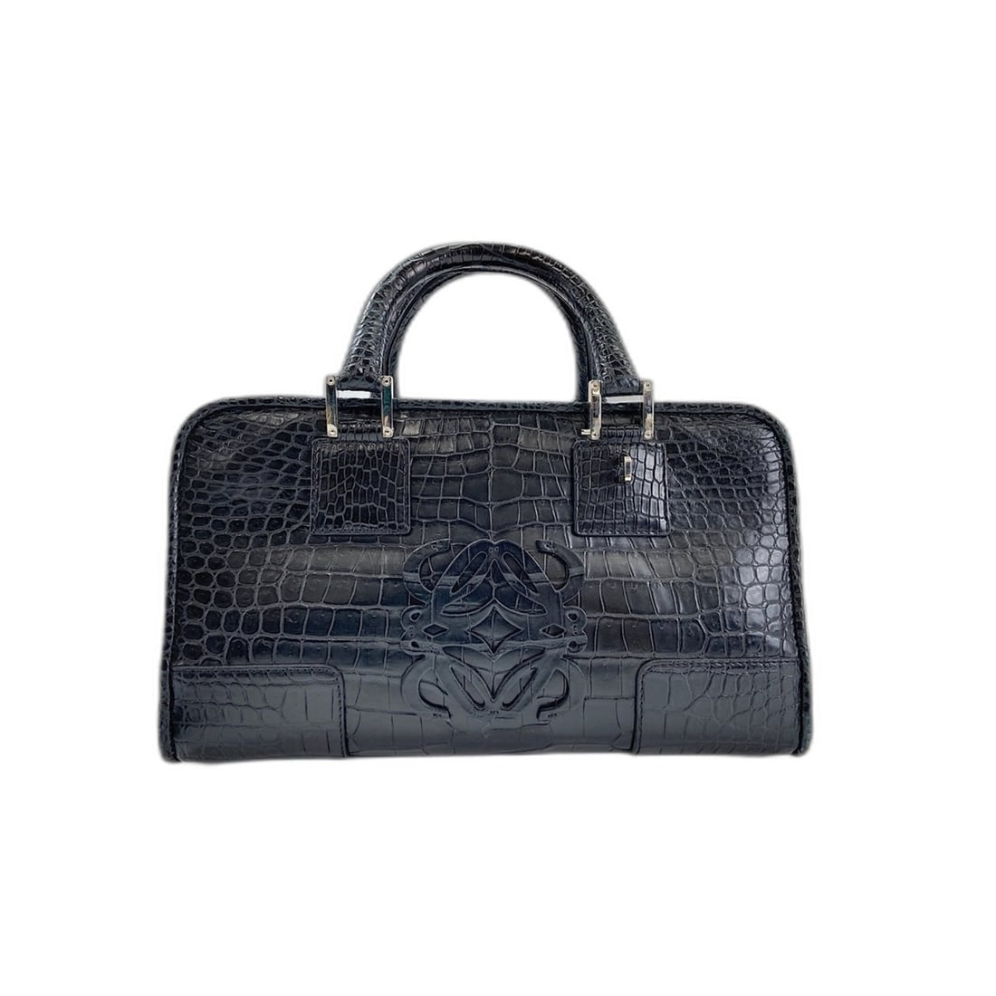 LOEWE Amazona 28 Handbag, Black: --- Catalog ---Category: SizeSize (HxWxD): 18cm x 30cm x 13cm / 7.08'' x 11.81'' x 5.11''Category: DesignType: HandbagColor: BlackGender: WomenCategory: GeneralBrand: Loewe--- Item List ---Section: