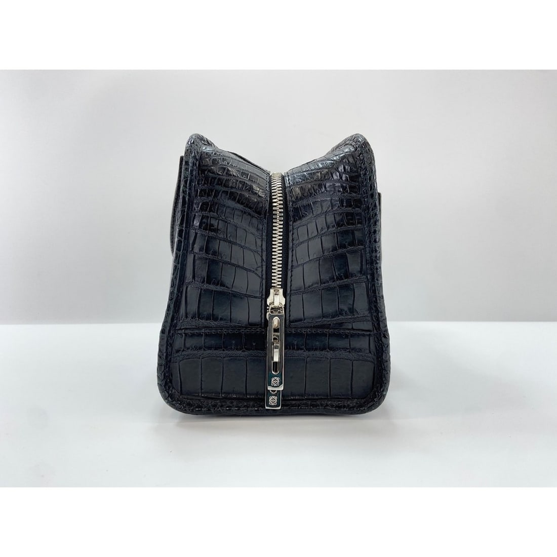 LOEWE Amazona 28 Handbag, Black - 6