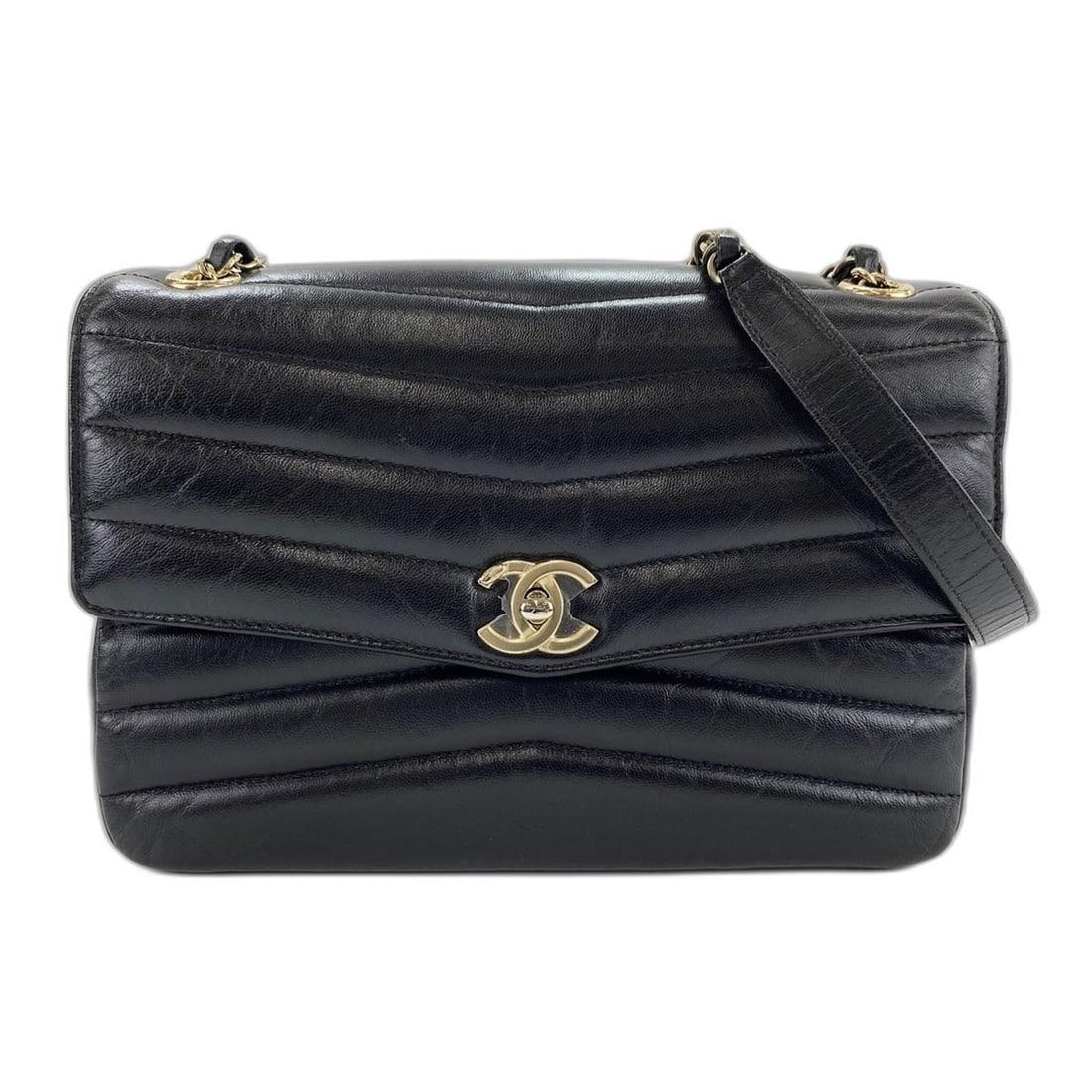 CHANEL Shoulder Bag, Black: --- Catalog ---Category: SizeSize (HxWxD): 17cm x 25cm x 7cm / 6.69'' x 9.84'' x 2.75''Category: DesignType: Shoulder bagColor: BlackGender: WomenCategory: GeneralBrand: Chanel--- Item List