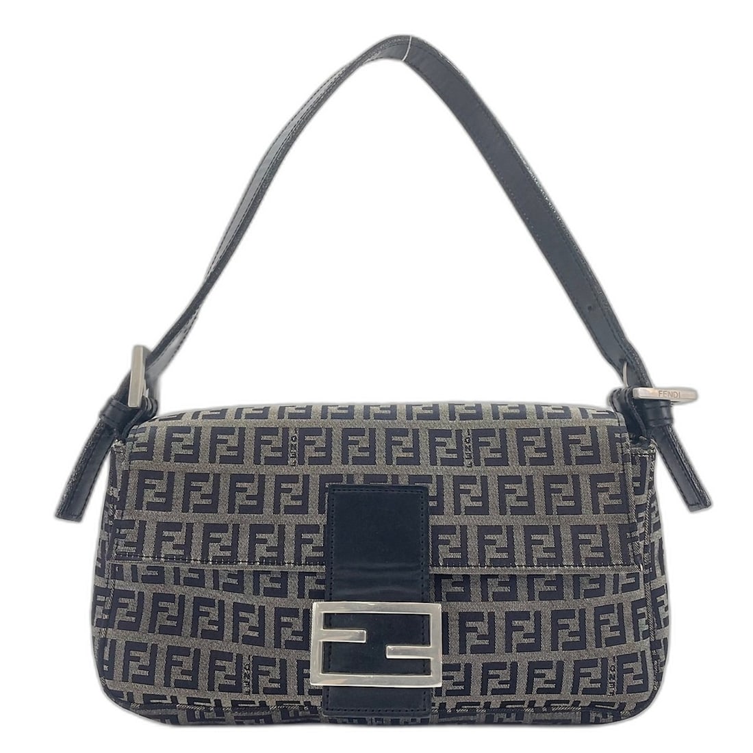 FENDI Mamma Bucket Zucchino Shoulder Bag, Black: --- Catalog ---Category: SizeSize (HxWxD): 15cm x 26cm x 4cm / 5.9'' x 10.23'' x 1.57''Category: DesignType: Shoulder bagColor: BlackGender: WomenCategory: GeneralBrand: Fendi--- Item List ---Section: