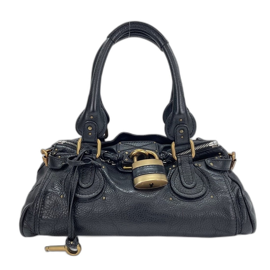 Chloe Paddington Studded Handbag, Black: --- Catalog ---Category: SizeSize (HxWxD): 15cm x 37cm x 25cm / 5.9'' x 14.56'' x 9.84''Category: DesignType: HandbagColor: BlackGender: WomenCategory: GeneralBrand: Chloé--- Item List ---Section: Co