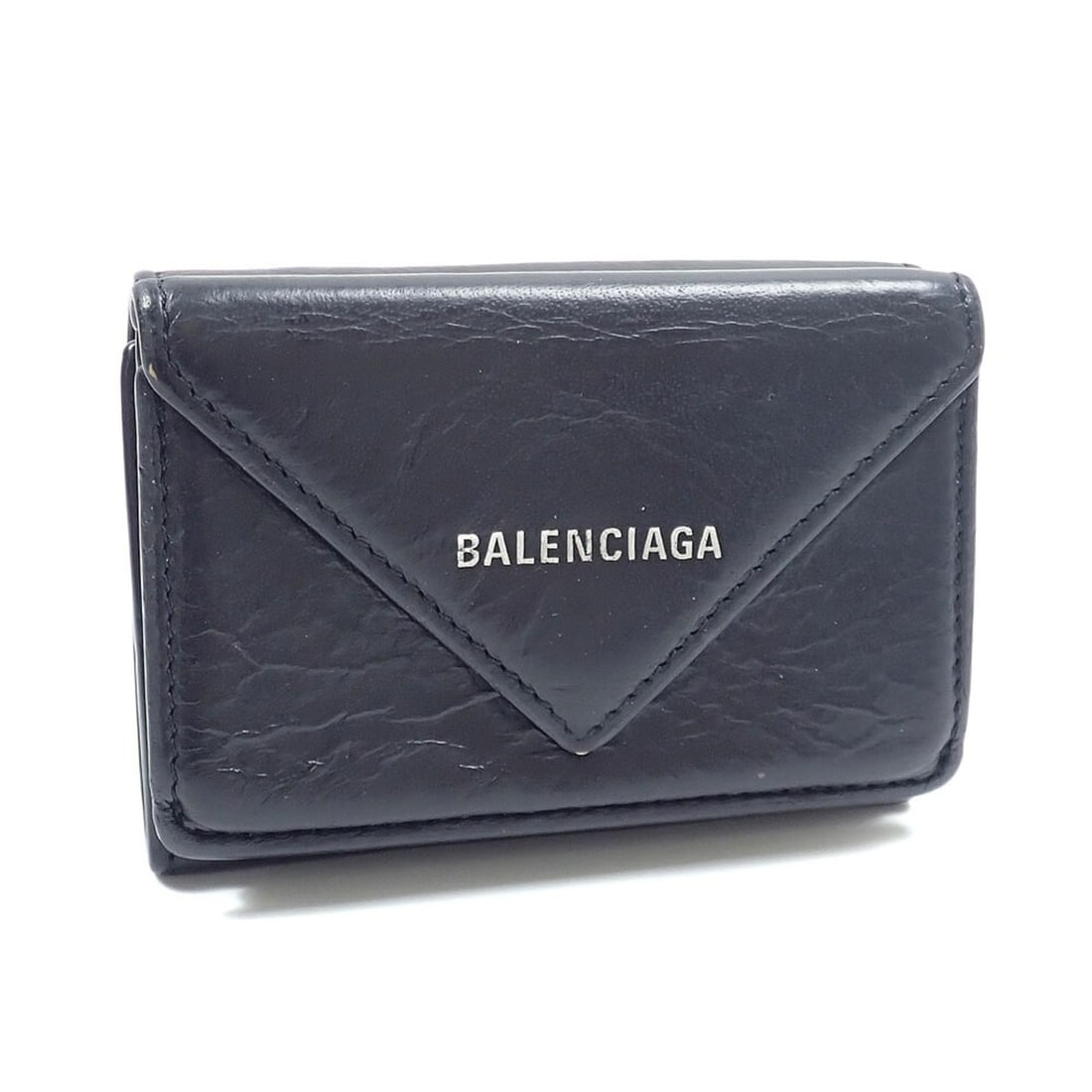 Balenciaga Tri-fold Wallet Paper Mini Women's Black Leather 391446: --- Catalog ---Category: SizeSize (HxWxD): 6.5cm x 9.5cm x 2.5cm / 2.55'' x 3.74'' x 0.98''Category: DesignType: Wallet (tri-fold)Color: BlackGender: WomenMaterial: Leather Category: GeneralBrand: Bal