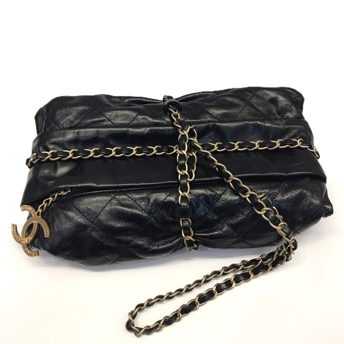 Chanel Midnight Swim Balchon Bag Clutch Black Calfskin 12SS CHANEL: --- Catalog ---Category: SizeWeight: 513g / 1.13lb.Size (HxWxD): 17.5cm x 31cm x 4cm / 6.88'' x 12.2'' x 1.57''Strap Length: 23cm / 9.05''Category: DesignType: Clutch bagColor: BlackGender: WomenClosu