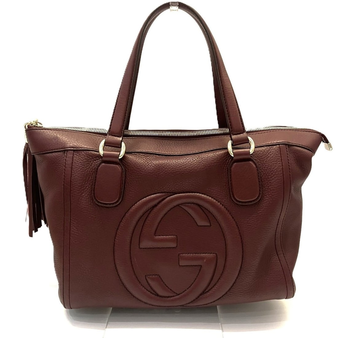 Gucci Soho Tote Bag, Interlocking Leather, Bordeaux, 282307 GUCCI: --- Catalog ---Category: SizeWeight: 668g / 1.47lb.Size (HxWxD): 20cm x 30cm x 12cm / 7.87'' x 11.81'' x 4.72''Handle Length: 19cm / 7.48''Category: DesignType: Tote bagColor: BordeauxGender: WomenClo