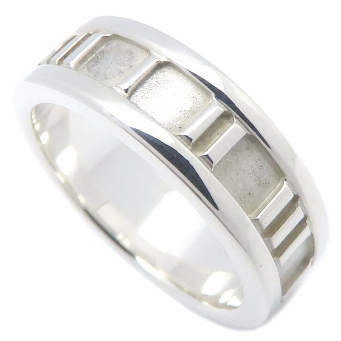 TIFFANY&Co. Tiffany Atlas Ring, SV925, Women's, 295836: --- Catalog ---Category: SizeWidth: 6.1mm / 0.24''Weight: 5.2g / 0.18oz.JP Size: 9US Size: 5Category: DesignType: Band ringGender: WomenMaterial: Silver 925Category: GeneralLine: AtlasBrand: Tiffany--
