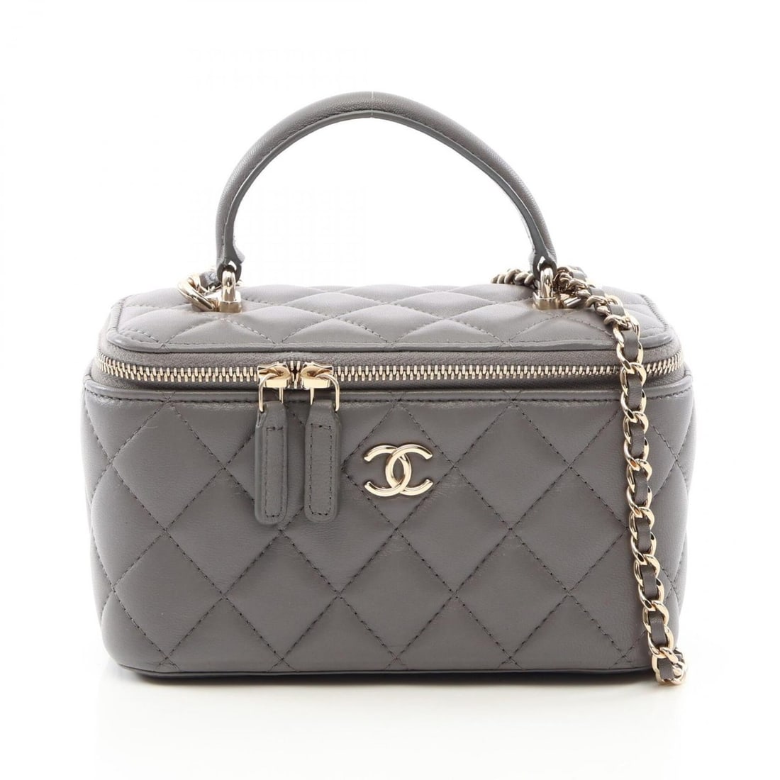 Chanel Matelassé Vanity Bag, 2-Way Shoulder Bag/Handbag, Lambskin Leather, Women's, Gray (AP2199): --- Catalog ---Category: SizeSize (HxWxD): 9.5cm x 16cm x 8cm / 3.74'' x 6.29'' x 3.14''Category: DesignType: Handbag, Shoulder bag, Vanity bagColor: GrayGender: WomenMaterial: Leather Hardware Color: