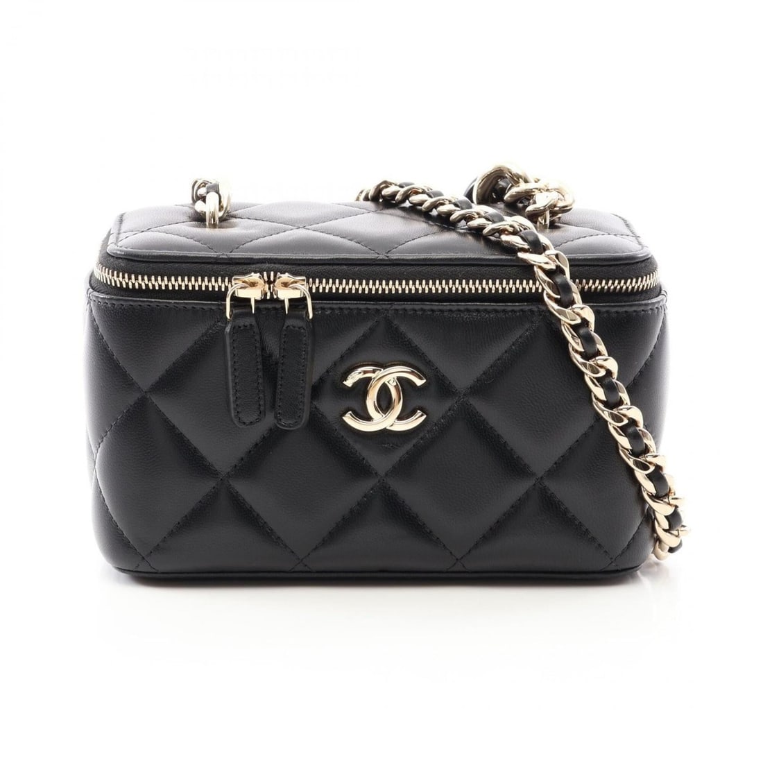Chanel Matelassé Vanity Shoulder Bag/Handbag with Combination Hardware, Lambskin Leather, Women's,: --- Catalog ---Category: SizeSize (HxWxD): 9.5cm x 16cm x 7.5cm / 3.74'' x 6.29'' x 2.95''Category: DesignType: Handbag, Shoulder bagColor: BlackGender: WomenMaterial: Leather Leather/Fur Type: Lambsk