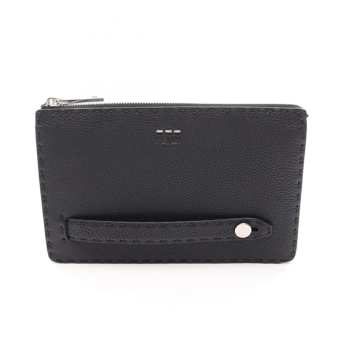 Fendi Selleria Slim Second Bag Clutch Handbag Leather Men's Black 7VA350: --- Catalog ---Category: SizeSize (HxWxD): 15cm x 23cm x 4cm / 5.9'' x 9.05'' x 1.57''Category: DesignType: Clutch bagColor: BlackGender: MenMaterial: Leather Category: GeneralMPN: 7VA350Brand: Fendi-