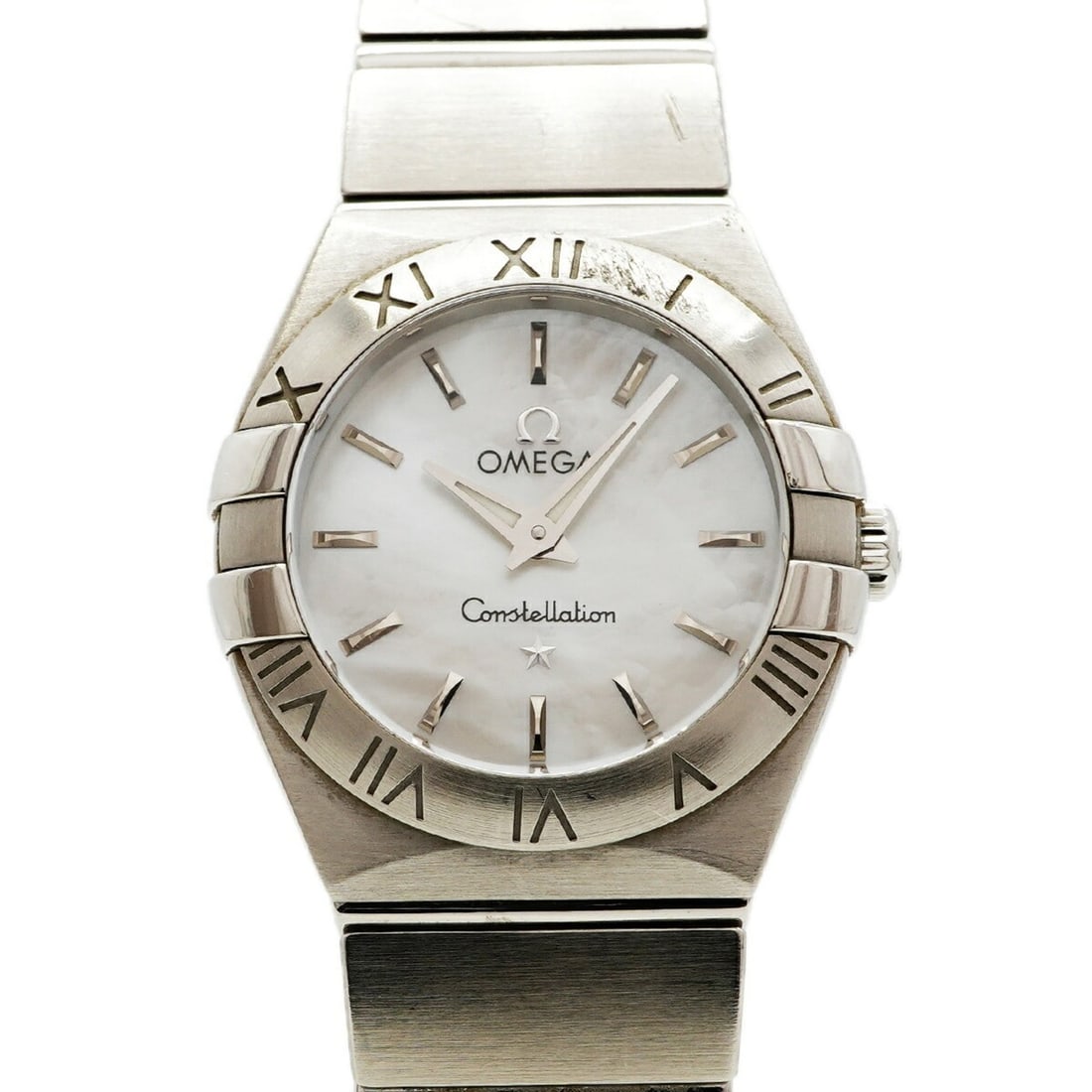 Omega Constellation 123.10.24.60.05.001 White Dial Women's Watch: --- Catalog ---Category: SizeWrist Size: 15cm / 5.9''Case Diameter: 24mm / 0.94''Category: DesignType: WristwatchGender: WomenColor (Dial): WhiteMaterial (Band): Stainless steelCategory: GeneralMPN: 1