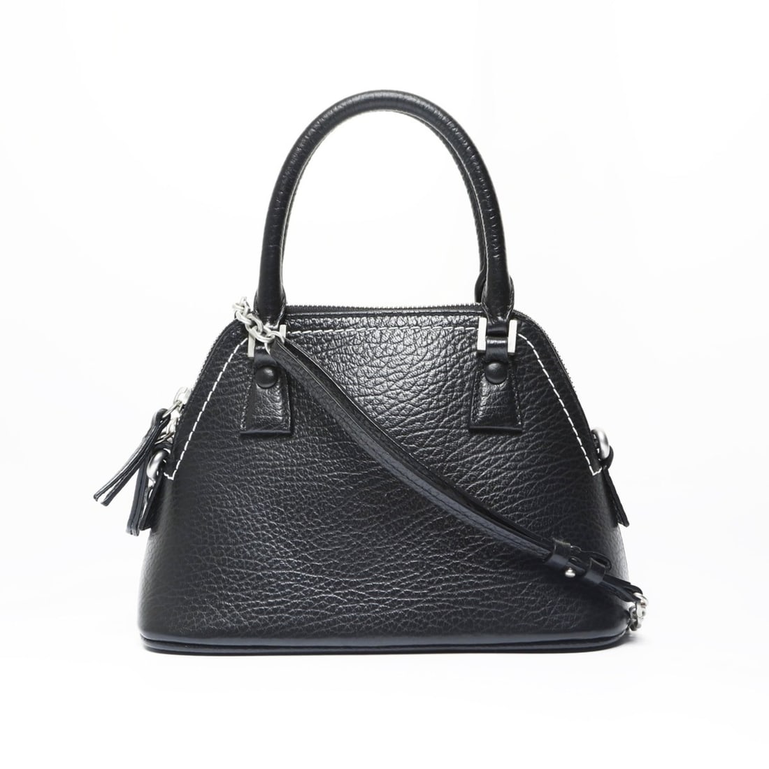 BOTTEGA VENETA Leather Campana Medium Handbag, Yellow: --- Catalog ---Category: SizeHandle Drop: 9.00cm / 3.54''Size (HxWxD): 9cm x 22cm x 10cm / 3.54'' x 8.66'' x 3.93''Strap Length: 117cm / 46.06''Category: DesignType: Handbag, Shoulder bagColor: BlackG