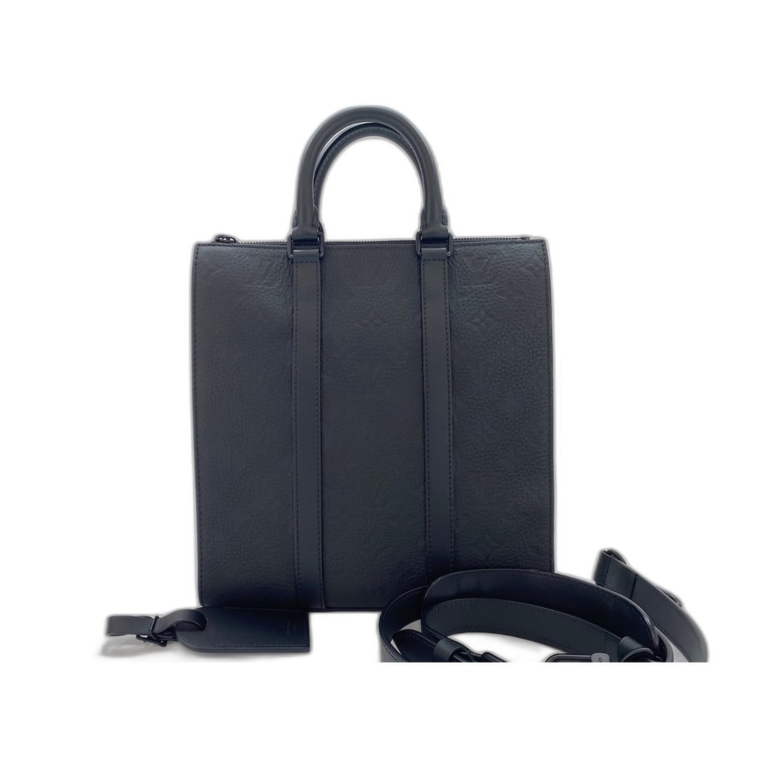 LOUIS VUITTON Sac Plat Cross Shoulder Bag, Black: --- Catalog ---Category: SizeHandle Drop: 10.00cm / 3.94''Size (HxWxD): 28cm x 26cm x 5cm / 11.02'' x 10.23'' x 1.96''Strap Length: 85cm - 109cm / 33.46'' - 42.91''Category: DesignType: Shoulder bagCo