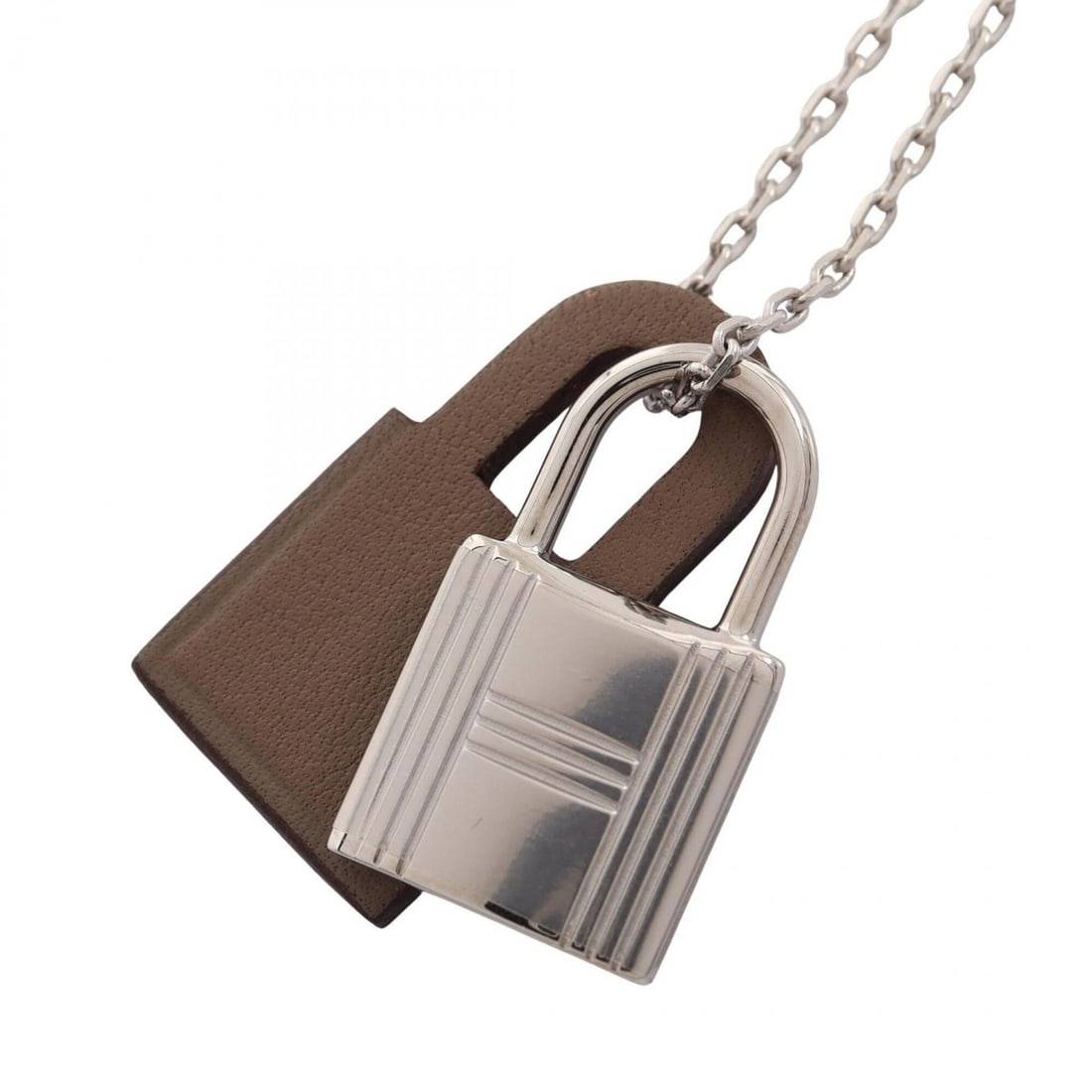 Hermes O'Kelly Etoupe Necklace, Metal, Veau Swift Leather, Women's, Silver/Gray Tones: --- Catalog ---Category: SizeWidth: 1mm / 0.04''Pendant Size: 25mm x 13mm / 0.98'' x 0.51''Neck Circumference: 44.5 cm - 49.5 cm / 17.51'' - 19.48''Category: DesignColor: Gray, SilverGender: WomenMate
