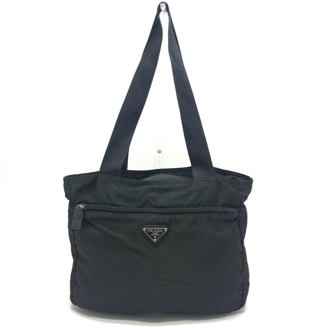 PRADA Triangle Plate Shoulder Bag, Tote Nylon, Women's, Black: --- Catalog ---Category: SizeSize (HxWxD): 26cm x 32cm x 10cm / 10.23'' x 12.59'' x 3.93''Category: DesignType: Shoulder bag, Tote bagColor: BlackGender: WomenMaterial: Nylon Category: GeneralBrand: P