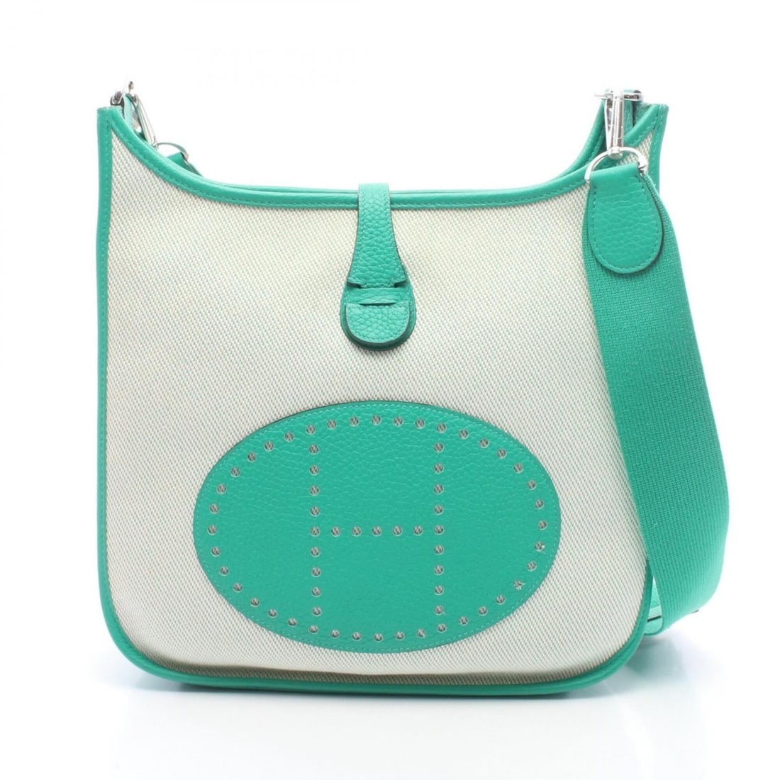 Hermes Evelyne 3 Trois PM Shoulder Bag/Handbag, Canvas, Leather, Toile H, Taurillon Clemence: --- Catalog ---Category: SizeSize (HxWxD): 26.5cm x 28cm x 7cm / 10.43'' x 11.02'' x 2.75''Category: DesignType: Handbag, Shoulder bagColor: Ecru, Green, Ivory, Mint greenGender: WomenMaterial: Canvas
