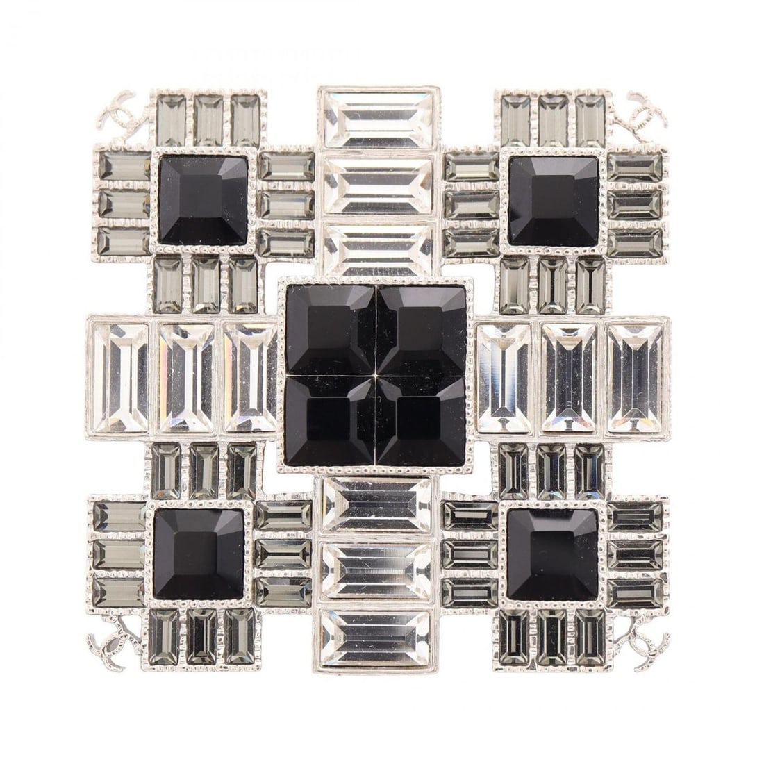 Chanel Coco Mark Square Brooch Accessory - Metal Crystal Women's Silver, Black, Clear: --- Catalog ---Category: SizeSize (HxWxD): 5.4cm x 5.4cm / 2.12'' x 2.12''Category: DesignType: BroochColor: Black, Clear, SilverStone: CrystalGender: WomenMaterial: MetalCategory: GeneralBrand: Chane
