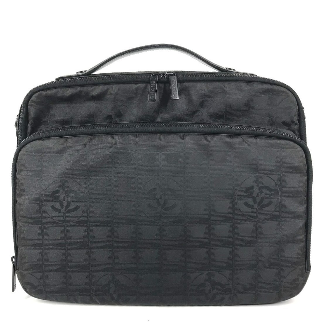 CHANEL New Travel Line Business Bag, 2-Way Shoulder Document Tote Handbag, Nylon, Men's & Women's,: --- Catalog ---Category: SizeSize (HxWxD): 28cm x 36.5cm x 7.5cm / 11.02'' x 14.37'' x 2.95''Category: DesignType: Handbag, Shoulder bag, Tote bagColor: BlackGender: Men,WomenMaterial: New Travel Line