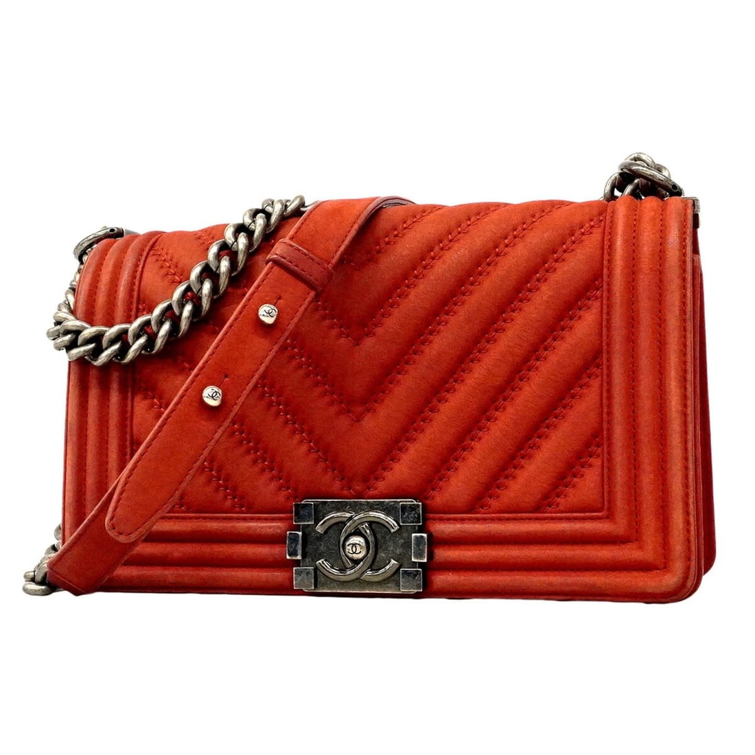 Chanel Boy Shoulder Bag, V-stitch Chain Leather, Red, Women's: --- Catalog ---Category: SizeSize (HxWxD): 15.5cm x 24.5cm x 8cm / 6.1'' x 9.64'' x 3.14''Category: DesignType: Shoulder bagColor: Red colorGender: WomenMaterial: Leather Hardware Color: SilverCategor