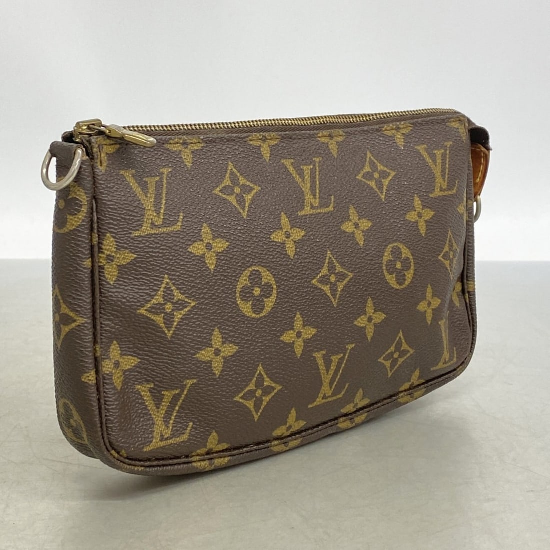 Louis Vuitton Monogram Pochette Accessoires Bag/Pouch M51980 Brown Women's: --- Catalog ---Category: SizeSize (HxWxD): 13cm x 21cm x 3.5cm / 5.11'' x 8.26'' x 1.37''Category: DesignType: PouchColor: BrownGender: WomenCategory: GeneralMPN: M51980Brand: Louis Vuitton--- Item Li