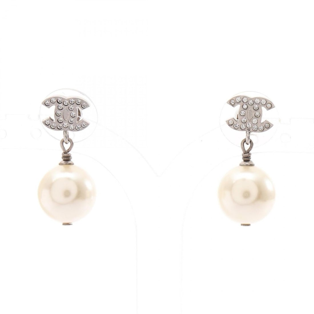 Chanel Coco Mark Earrings, Gold Plated (GP), Faux Pearl, Rhinestone, Women's, Gold/Ivory Tones: --- Catalog ---Category: SizeSize (HxWxD): 23.00mm x 10.00mm / 0.91'' x 0.39''Category: DesignType: Drop earringsColor: Gold, IvoryGender: WomenMaterial: Artificial pearl, Gold plating, RhinestoneCate