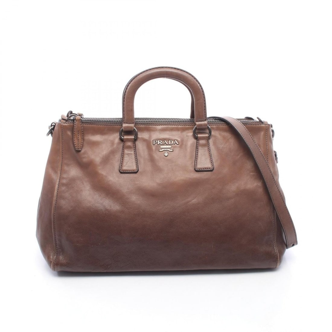 Prada metal logo gradient 2-way tote bag/handbag, leather, women's, brown.: --- Catalog ---Category: SizeSize (HxWxD): 27.5cm x 38cm x 17cm / 10.82'' x 14.96'' x 6.69''Category: DesignType: Handbag, Tote bagColor: BrownGender: WomenMaterial: Leather Category: GeneralBrand: Pr
