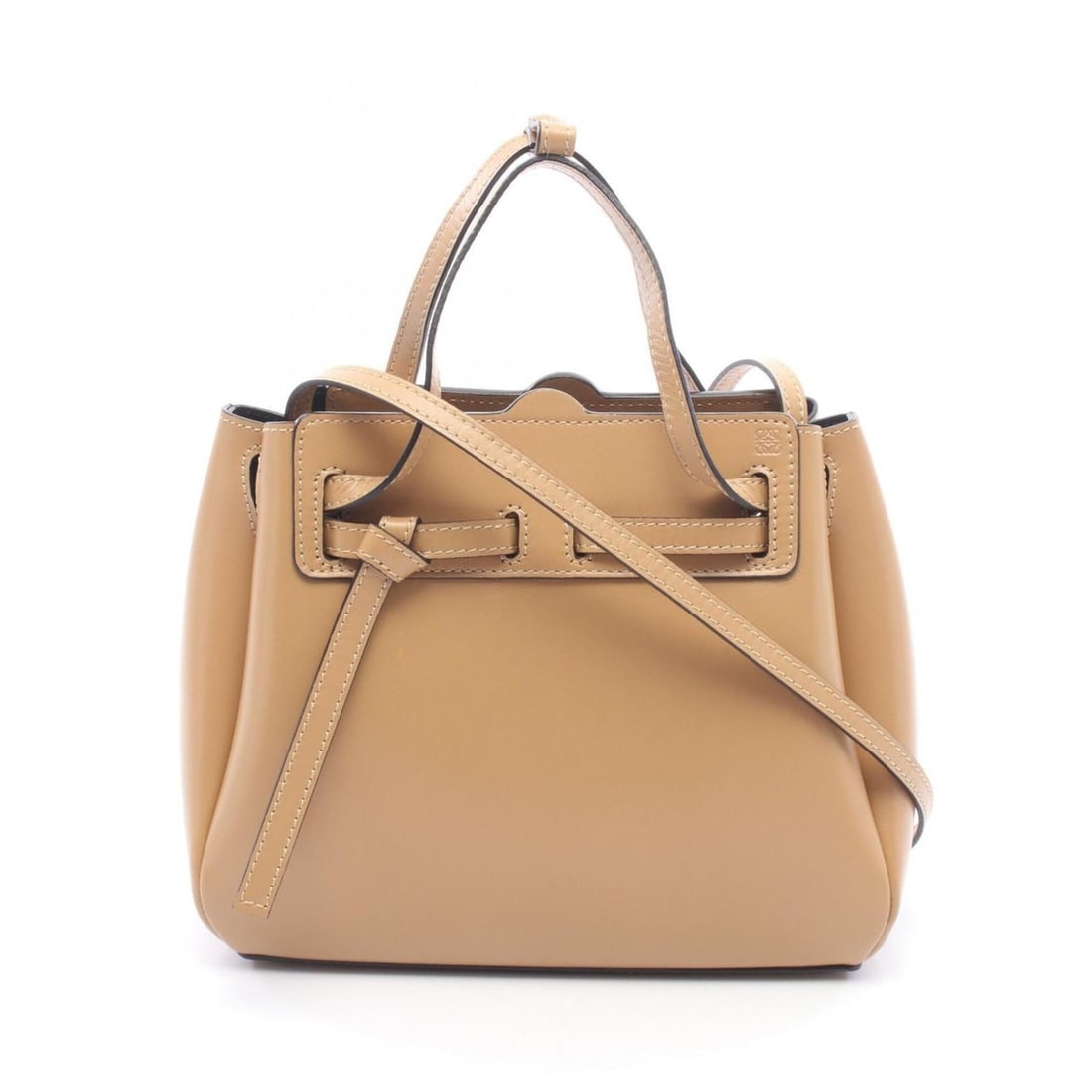 Loewe LAZO MINI BAG (Lazo Mini Handbag) - Leather Handbag for Women, Beige: --- Catalog ---Category: SizeSize (HxWxD): 20cm x 23cm x 10cm / 7.87'' x 9.05'' x 3.93''Category: DesignType: HandbagColor: BeigeGender: WomenMaterial: Leather Category: GeneralBrand: Loewe--- Item Li