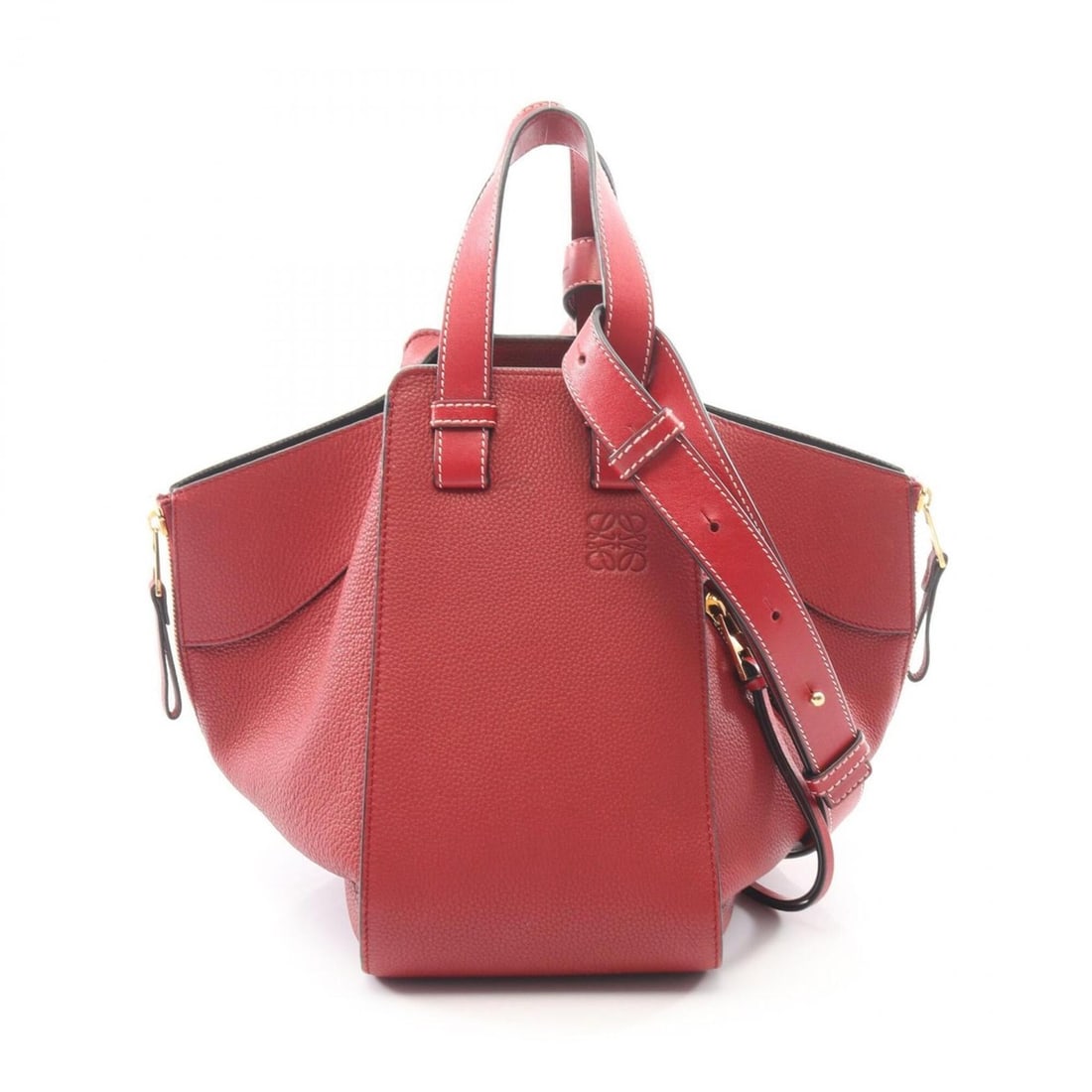 Loewe Hammock Small 2-Way Leather Handbag for Women, Red: --- Catalog ---Category: SizeSize (HxWxD): 25cm x 14cm x 25cm / 9.84'' x 5.51'' x 9.84''Category: DesignType: HandbagColor: Red colorGender: WomenMaterial: Leather Category: GeneralBrand: Loewe--- Ite